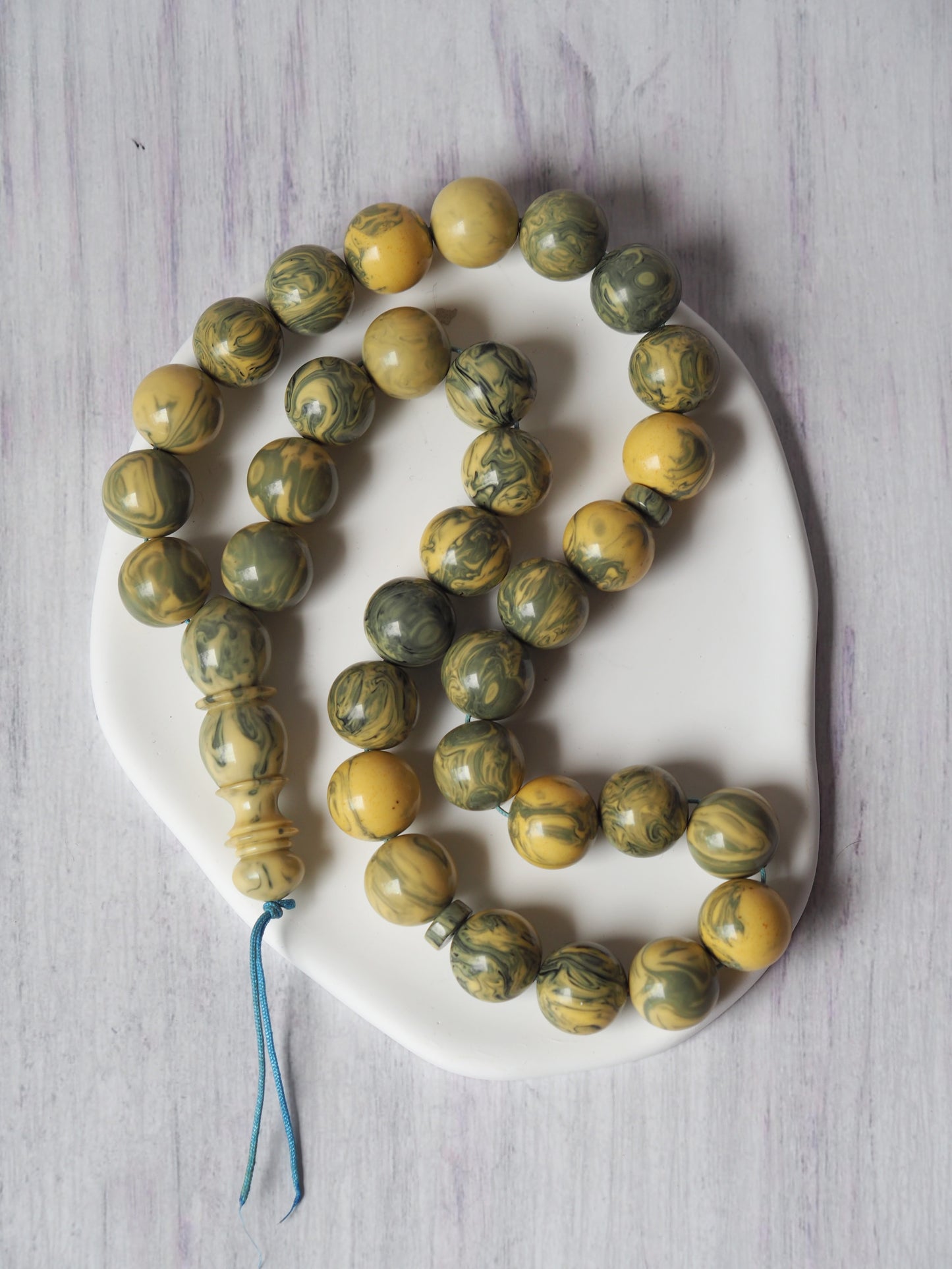 Vintage Milky Green "Chernobyl" Bakelite Misbah 33 Beads