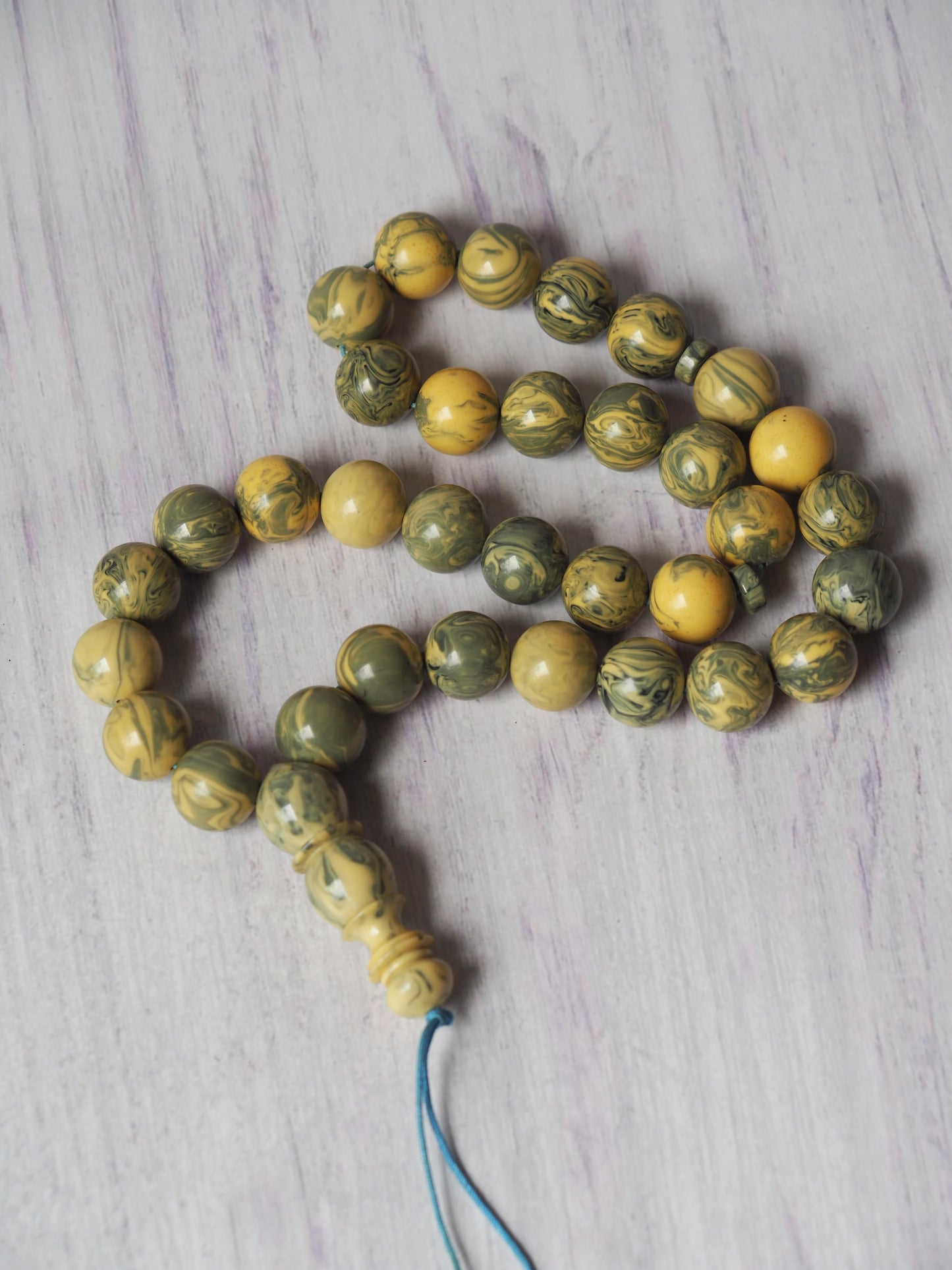 Vintage Milky Green "Chernobyl" Bakelite Misbah 33 Beads