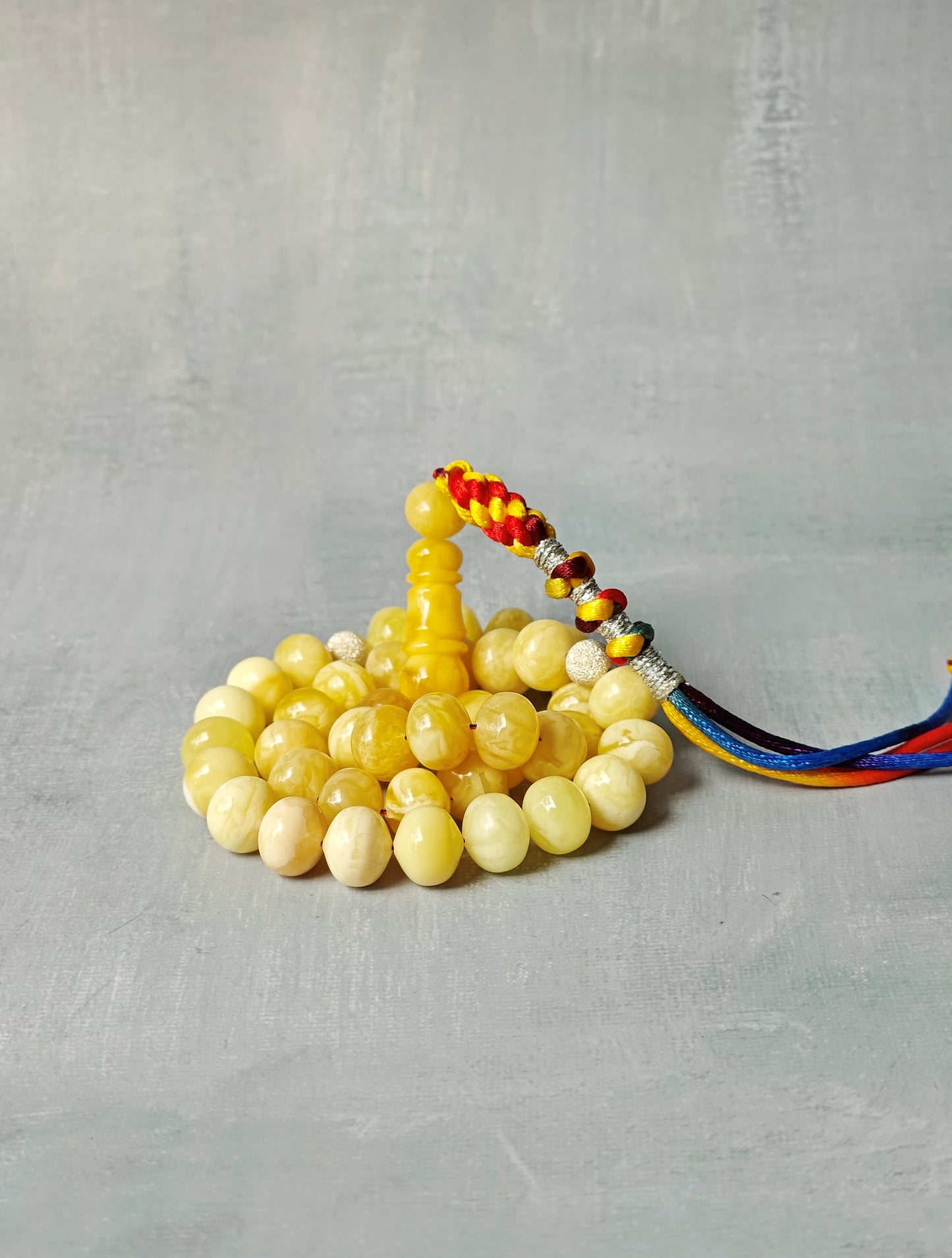 Natural Gradient Butterscotch, Royal White and Tiger Amber Istanbul Shape Misbah 40 Beads