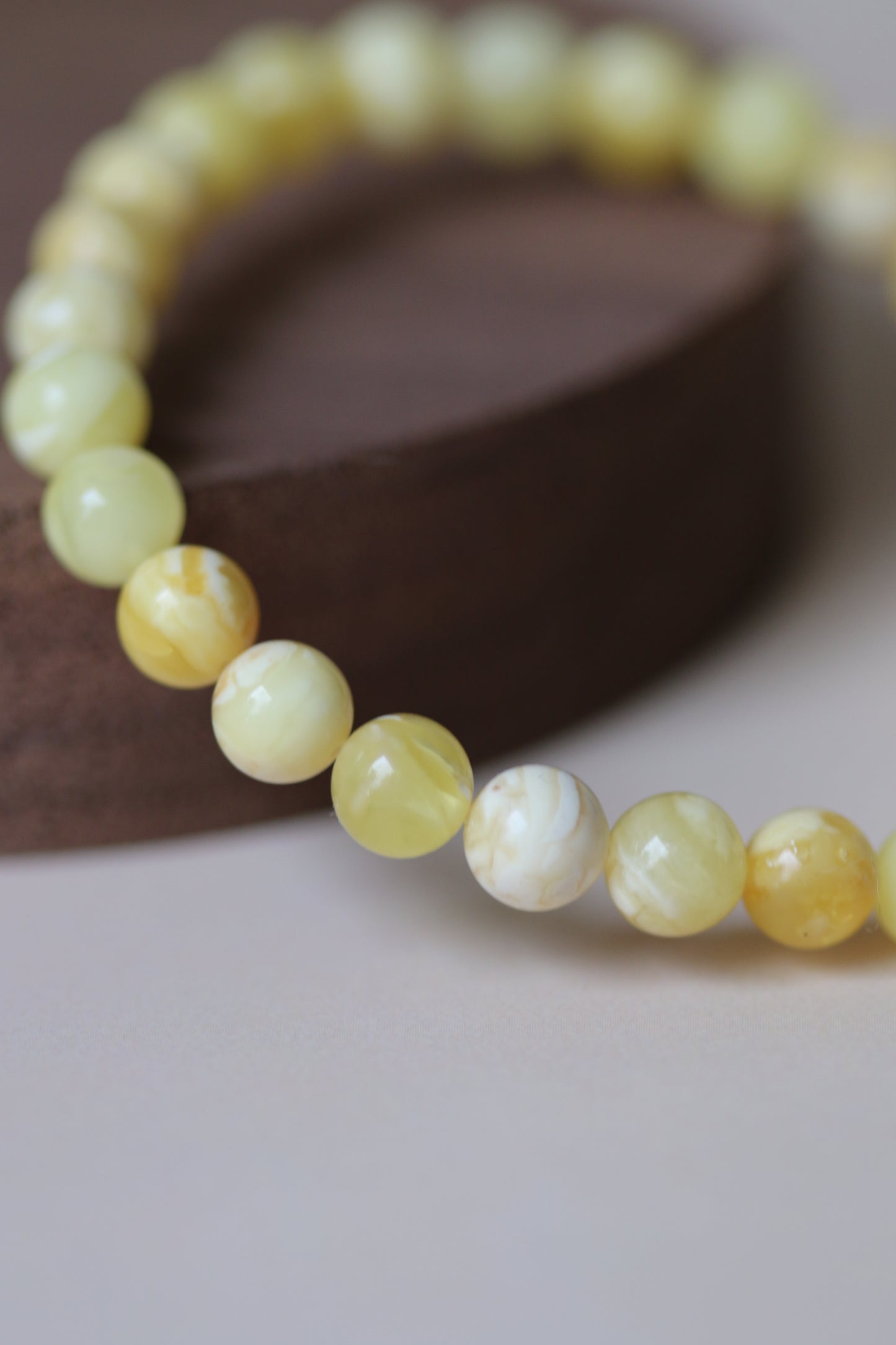 Natural Royal White Amber Bracelet 7-8mm