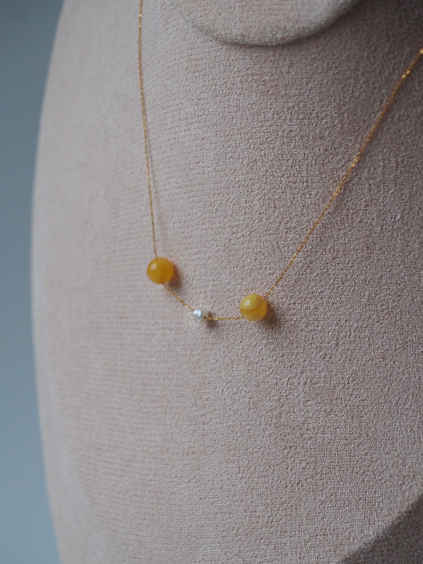 21K Gold Necklace with Natural Baltic Amber and Saltwater Bahraini Pearls + Certificate