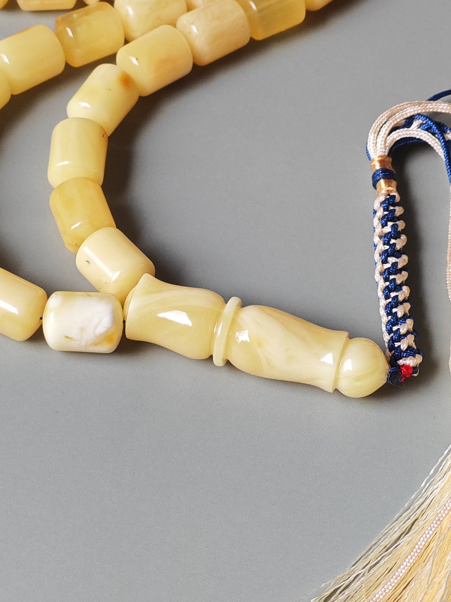 Long Milk Barrel Shape Super Amber Misbah – 99 Beads with Amber Pendant