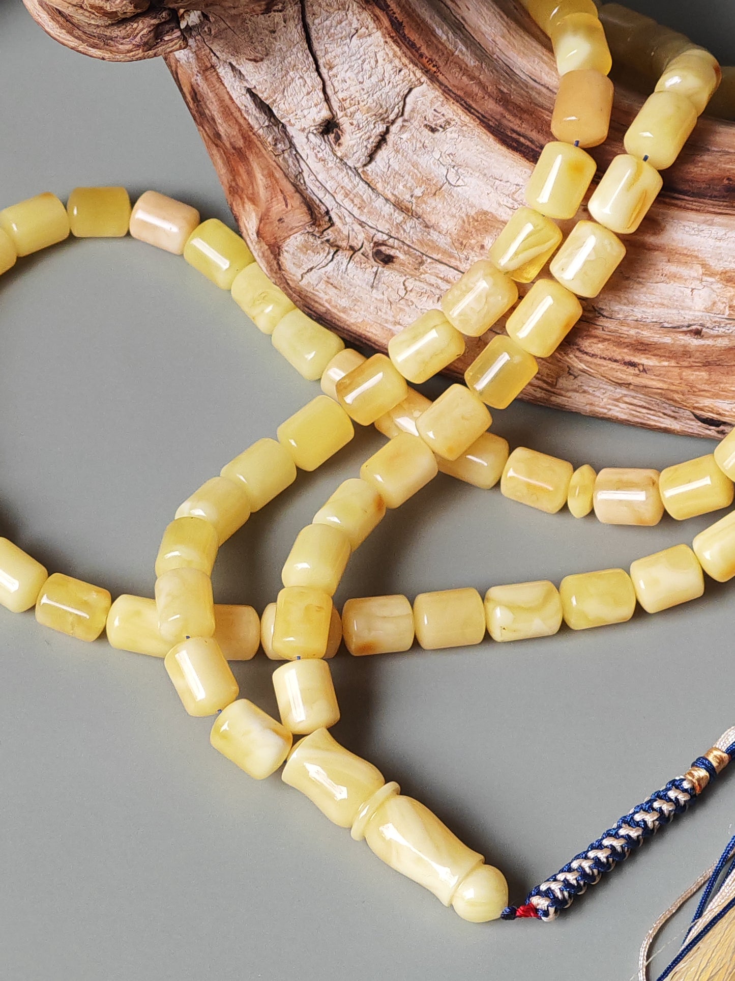 Long Milk Barrel Shape Super Amber Misbah – 99 Beads with Amber Pendant