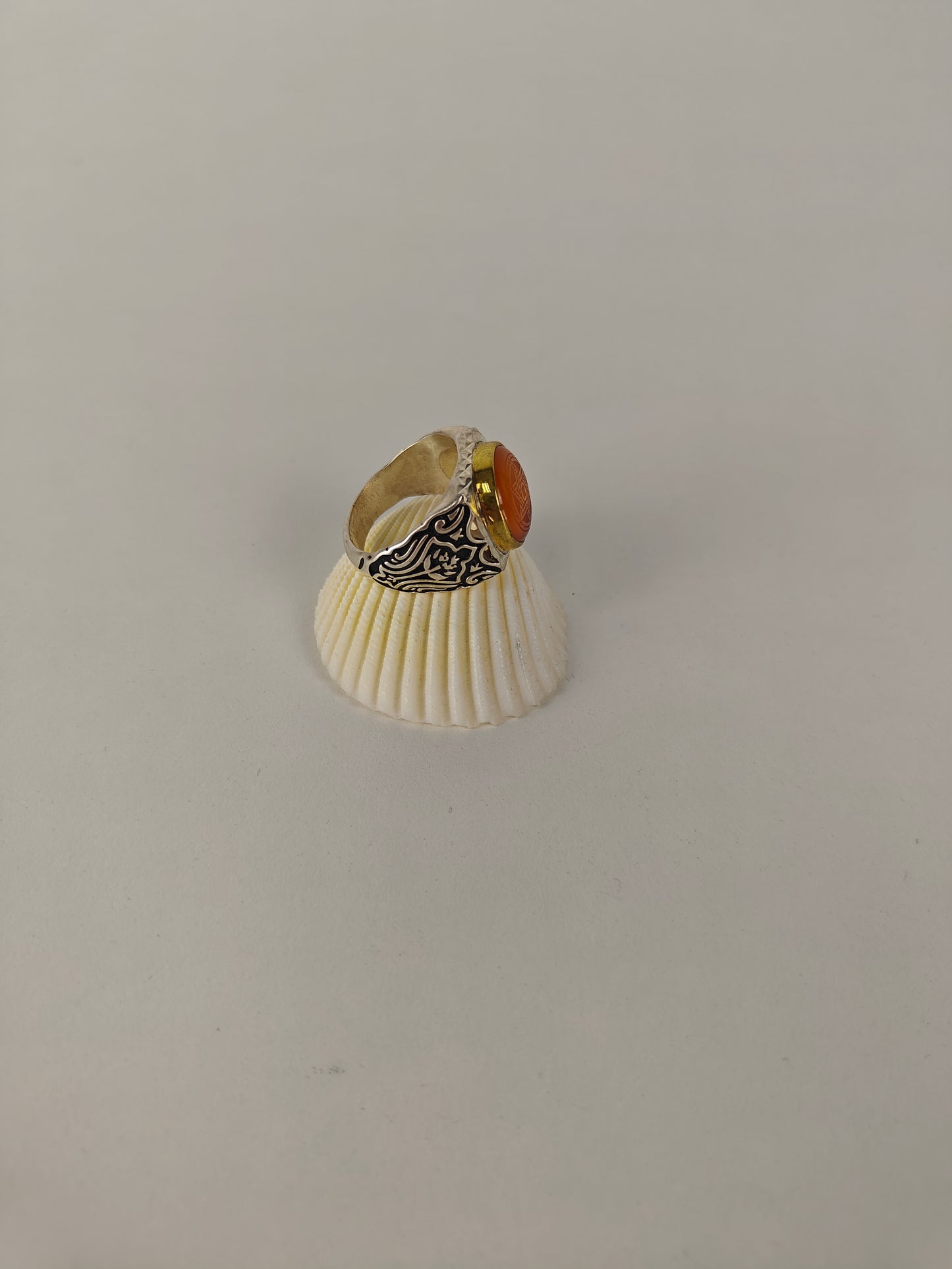 Natural Yemeni Agate Ring in Silver 925