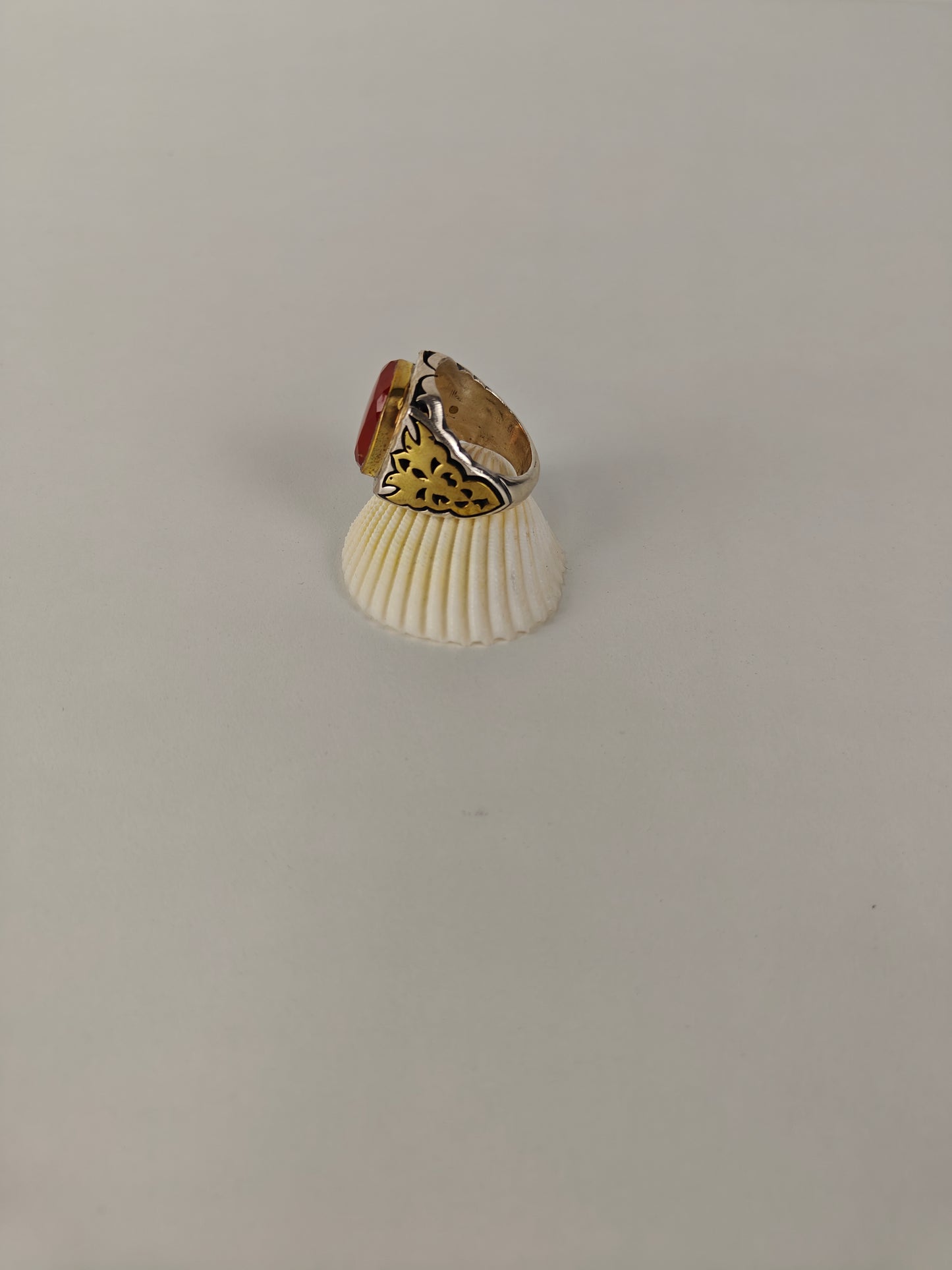 Natural Yemeni Agate Ring in Silver 925