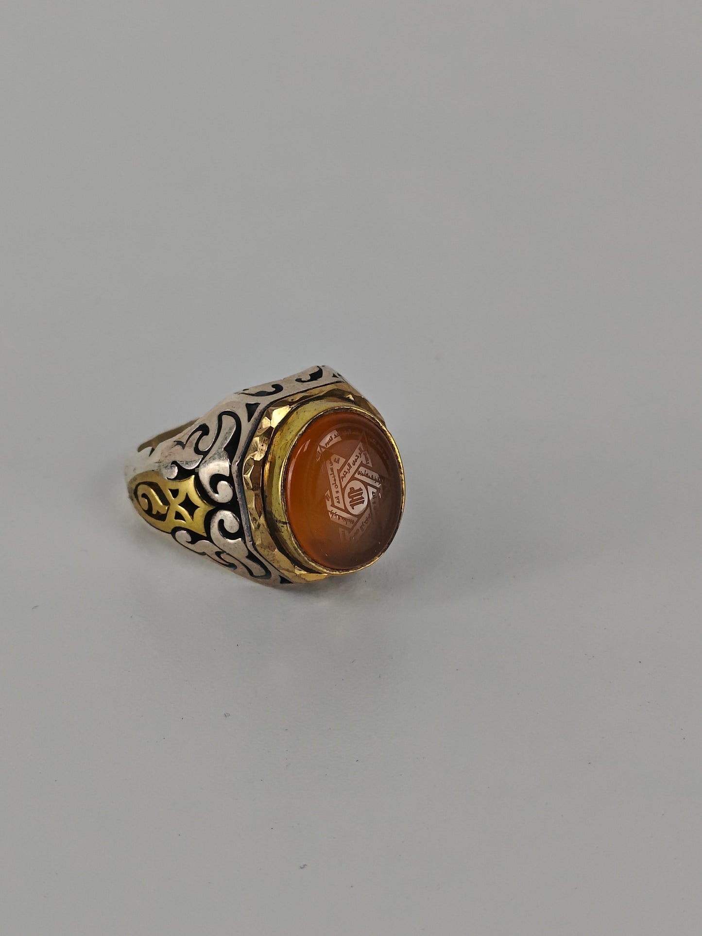 Natural Yemeni Agate Ring in Silver 925