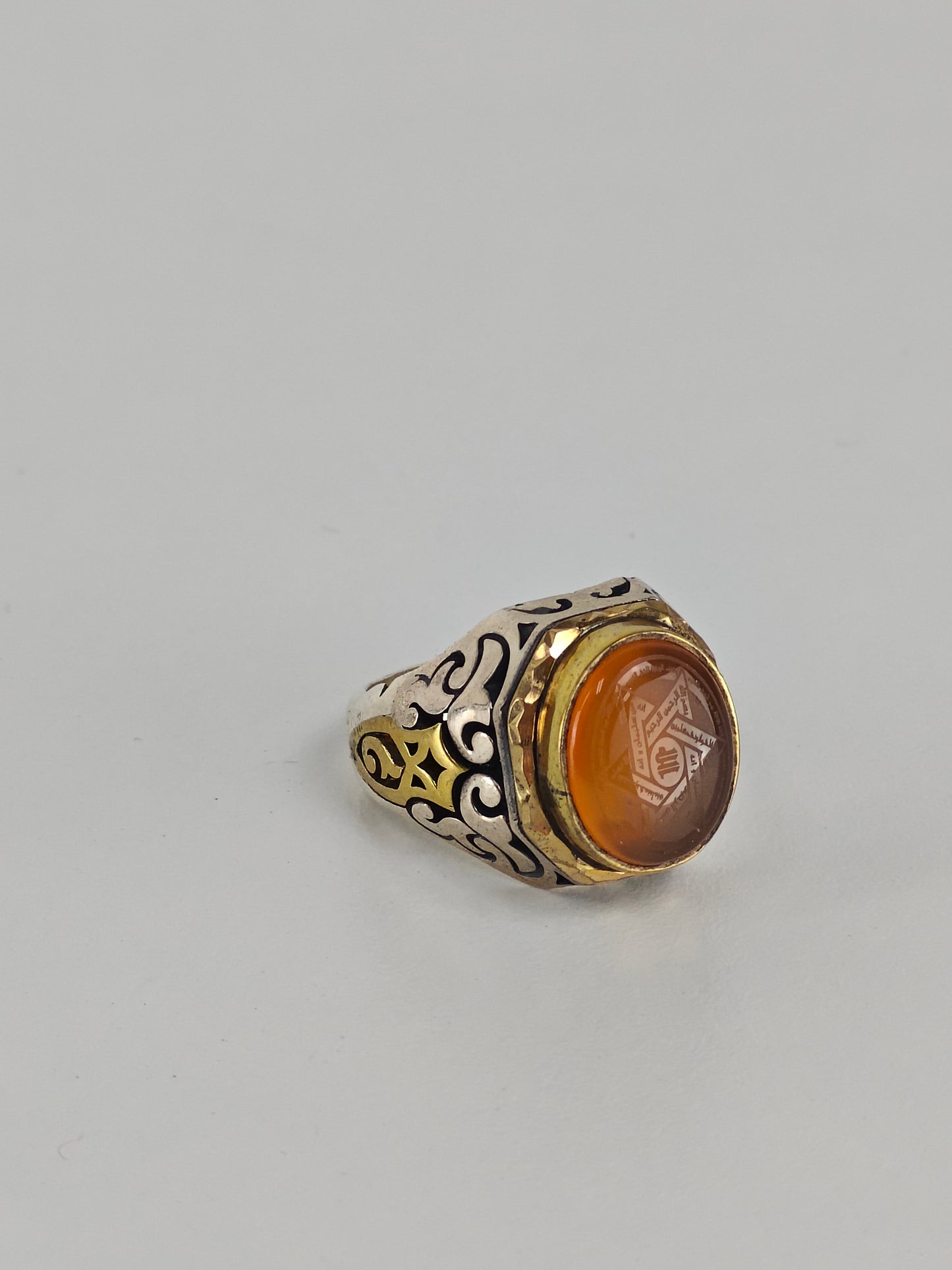 Natural Yemeni Agate Ring in Silver 925