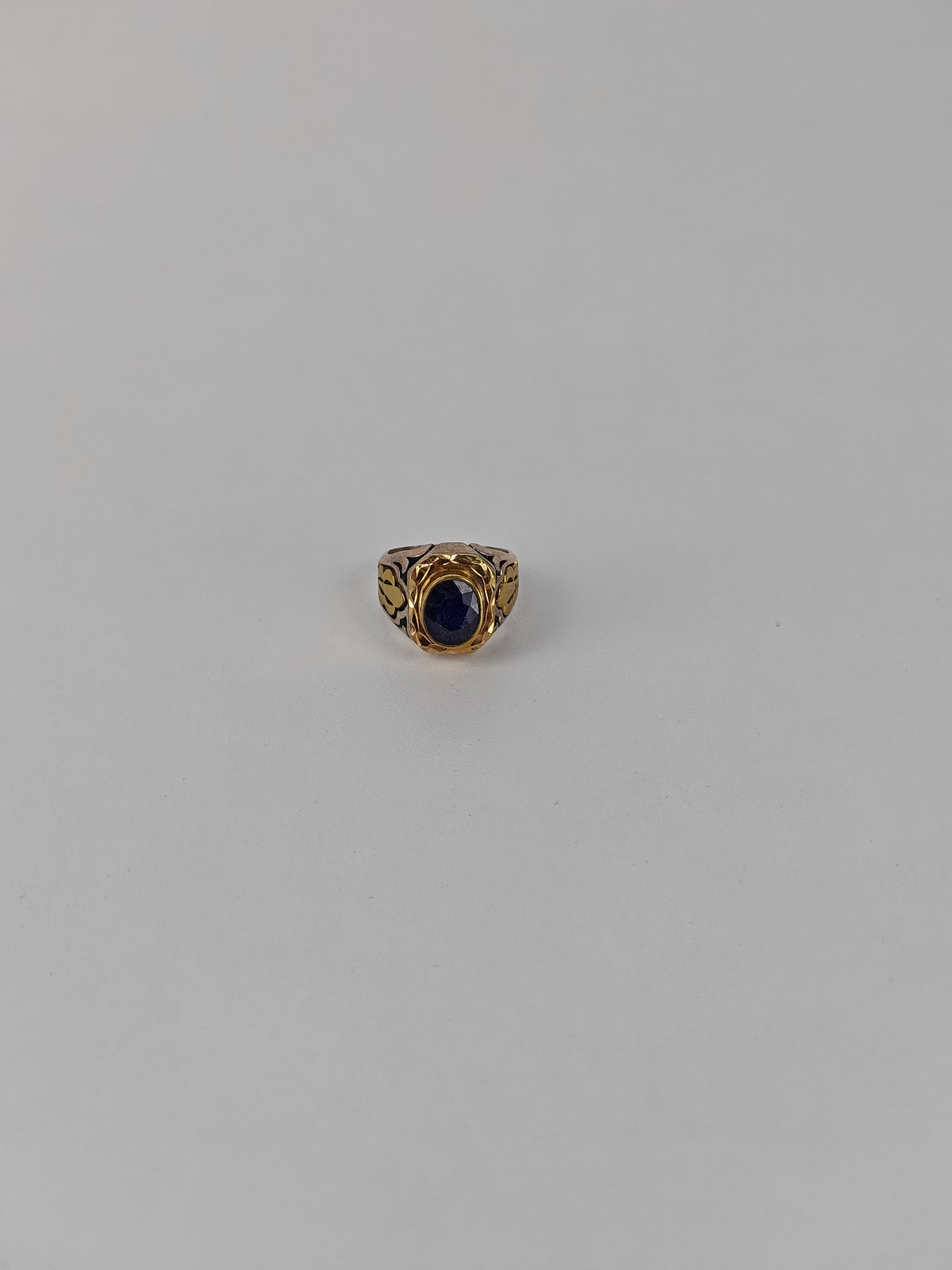 Natural Dark Sapphire Ring in Silver 925