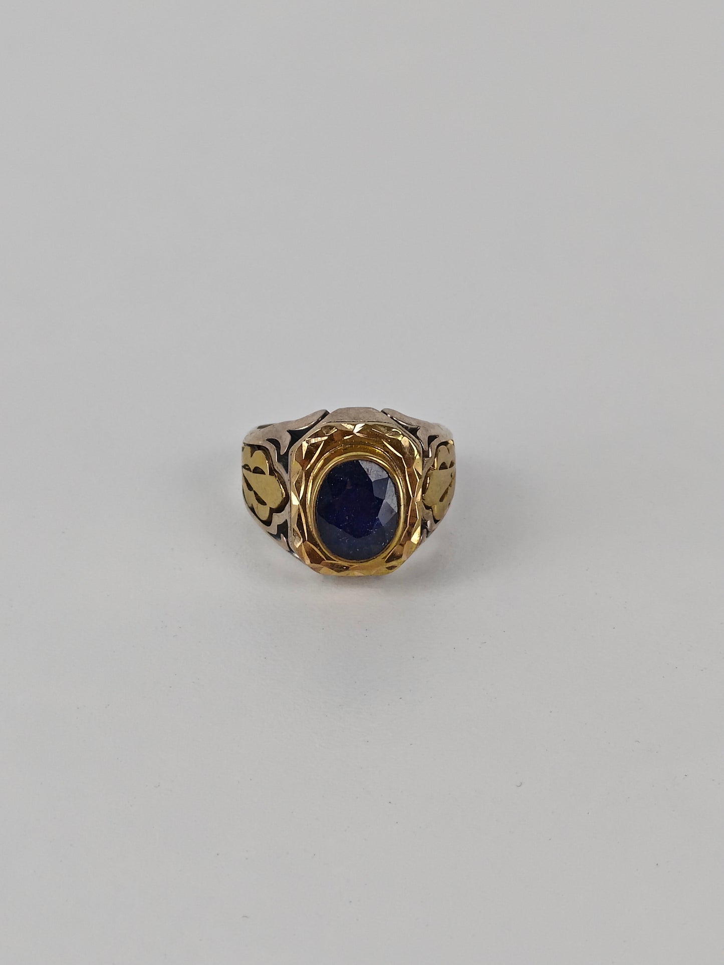 Natural Dark Sapphire Ring in Silver 925