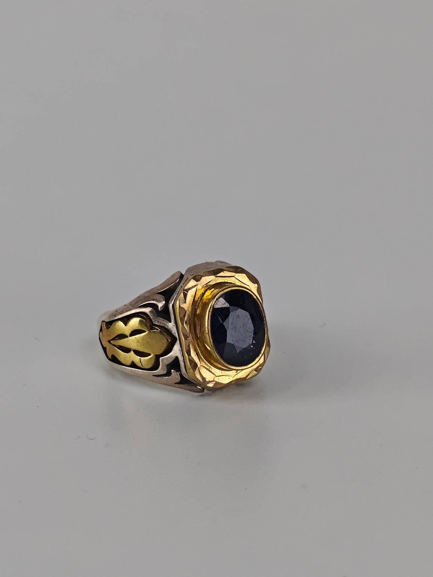 Natural Dark Sapphire Ring in Silver 925