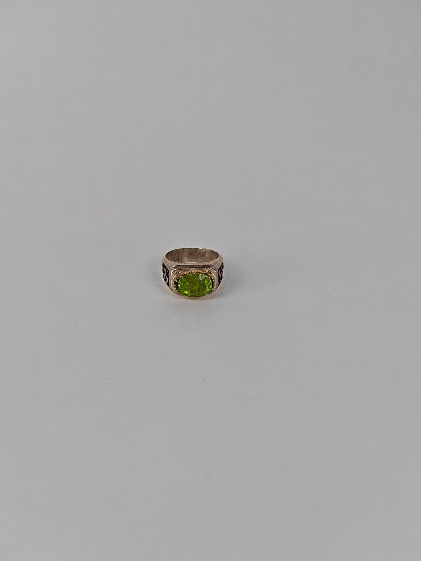 Natural Cracked Green Peridot Ring in 925 Silver