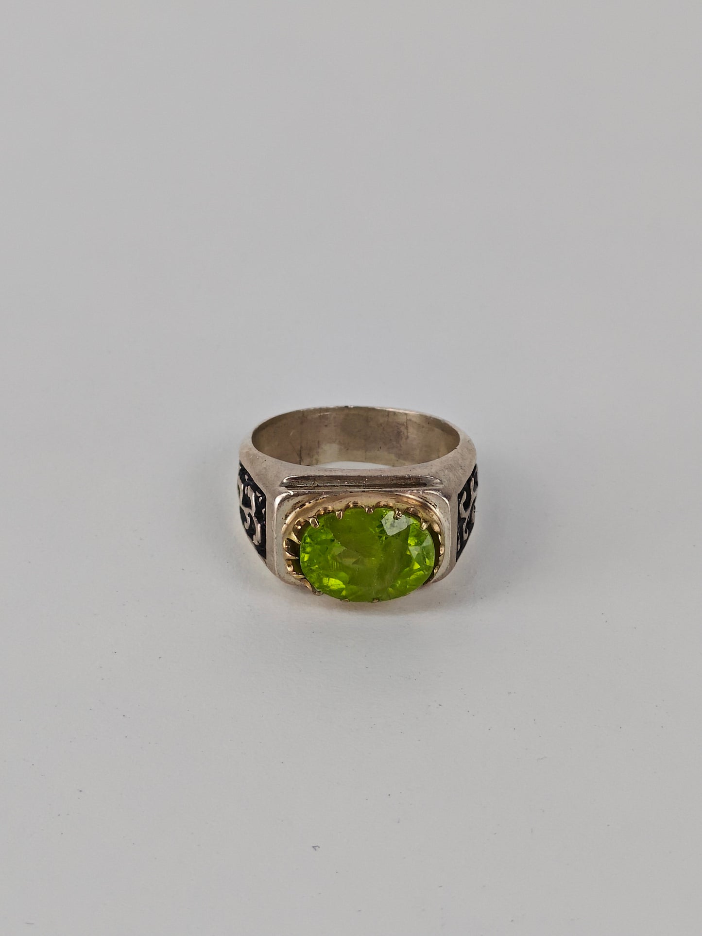 Natural Cracked Green Peridot Ring in 925 Silver