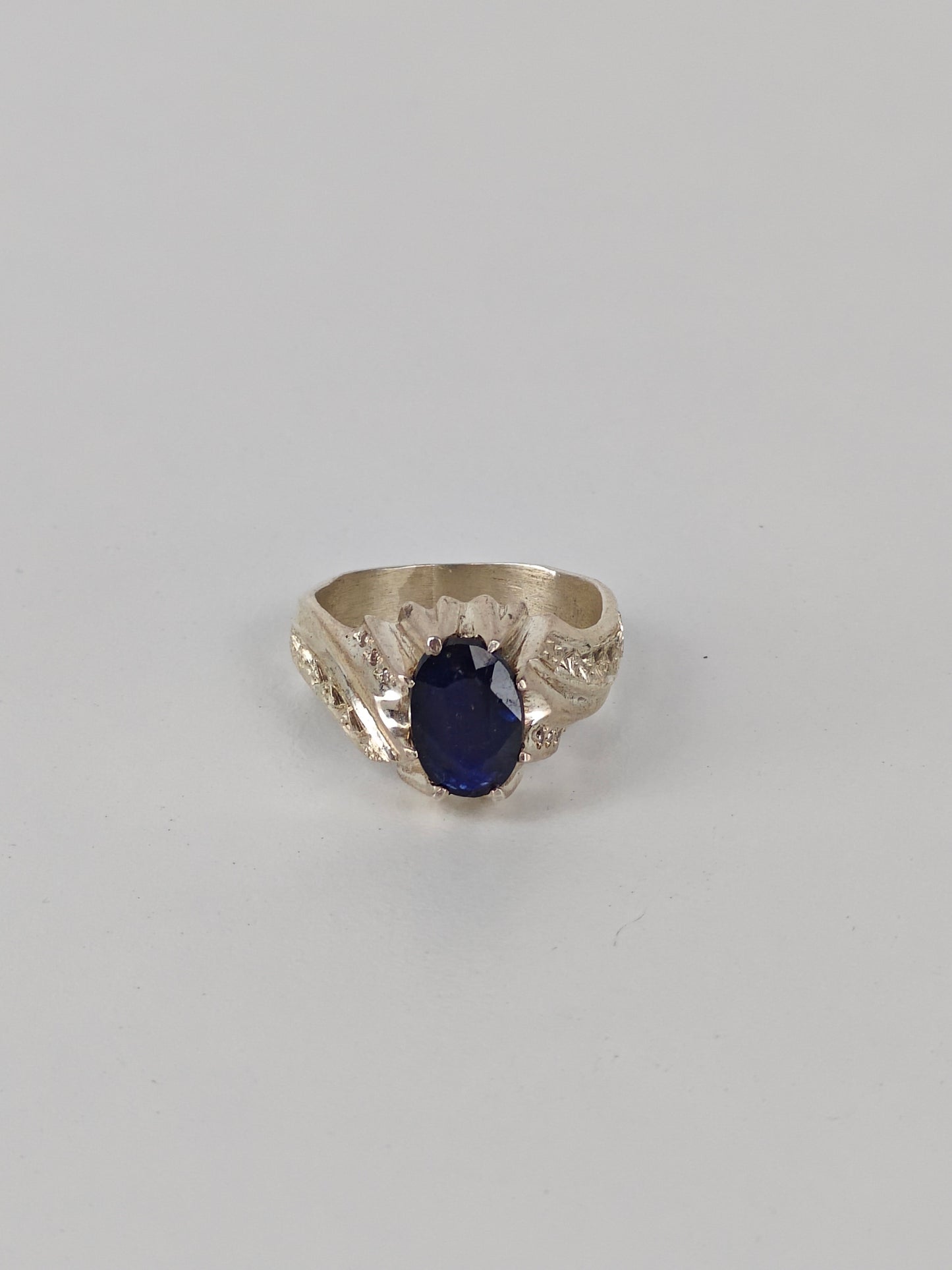 Natural Sapphire Ring in 925 Silver