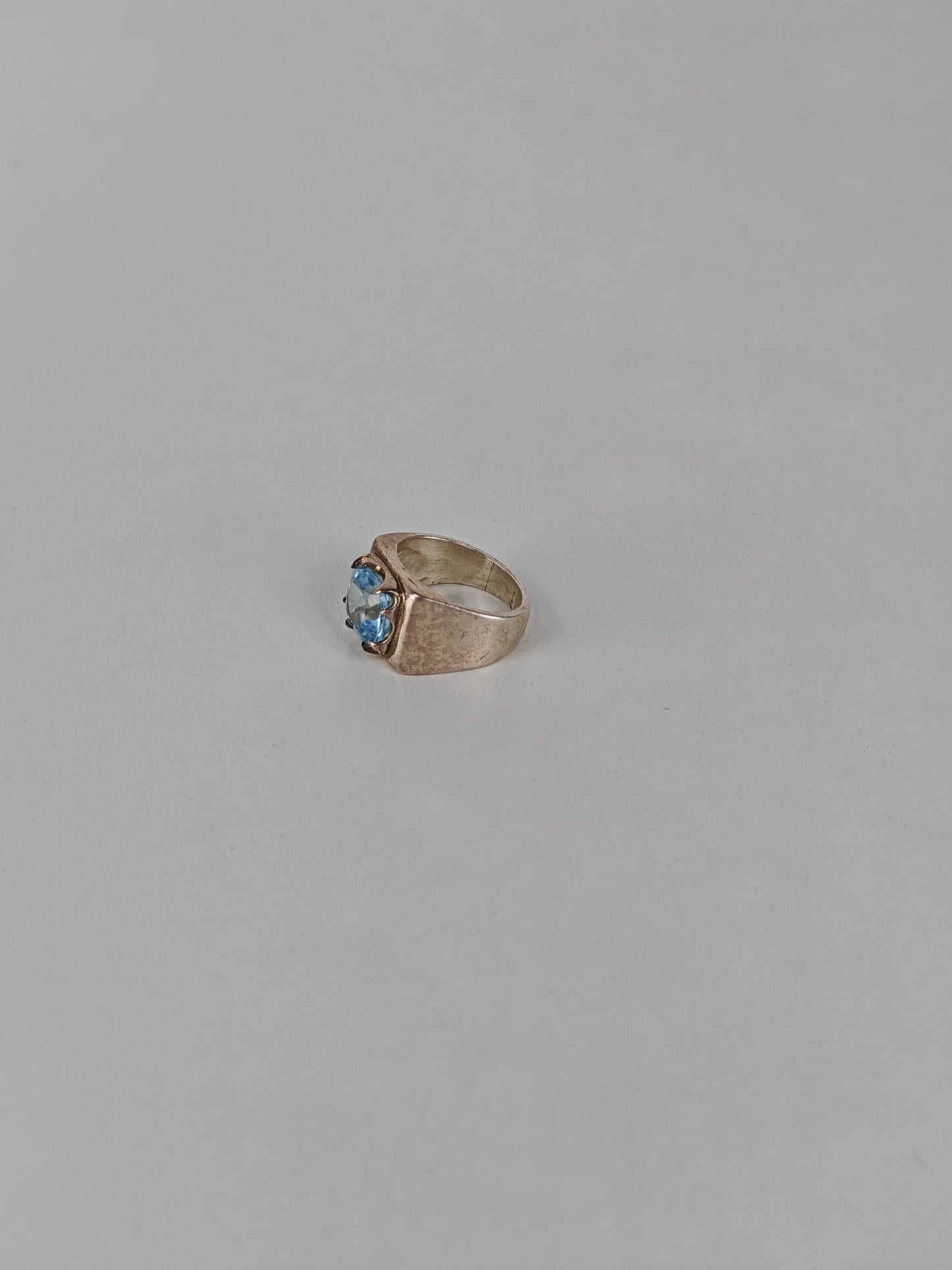 Natural Blue Topaz Ring in 925 Silver