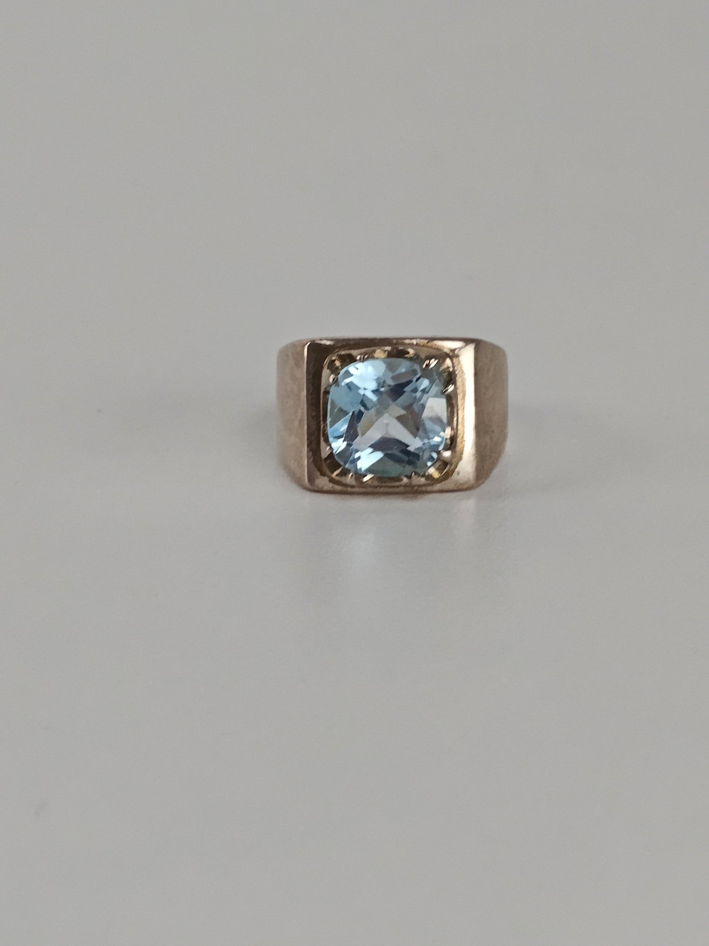 Natural Blue Topaz Ring in 925 Silver