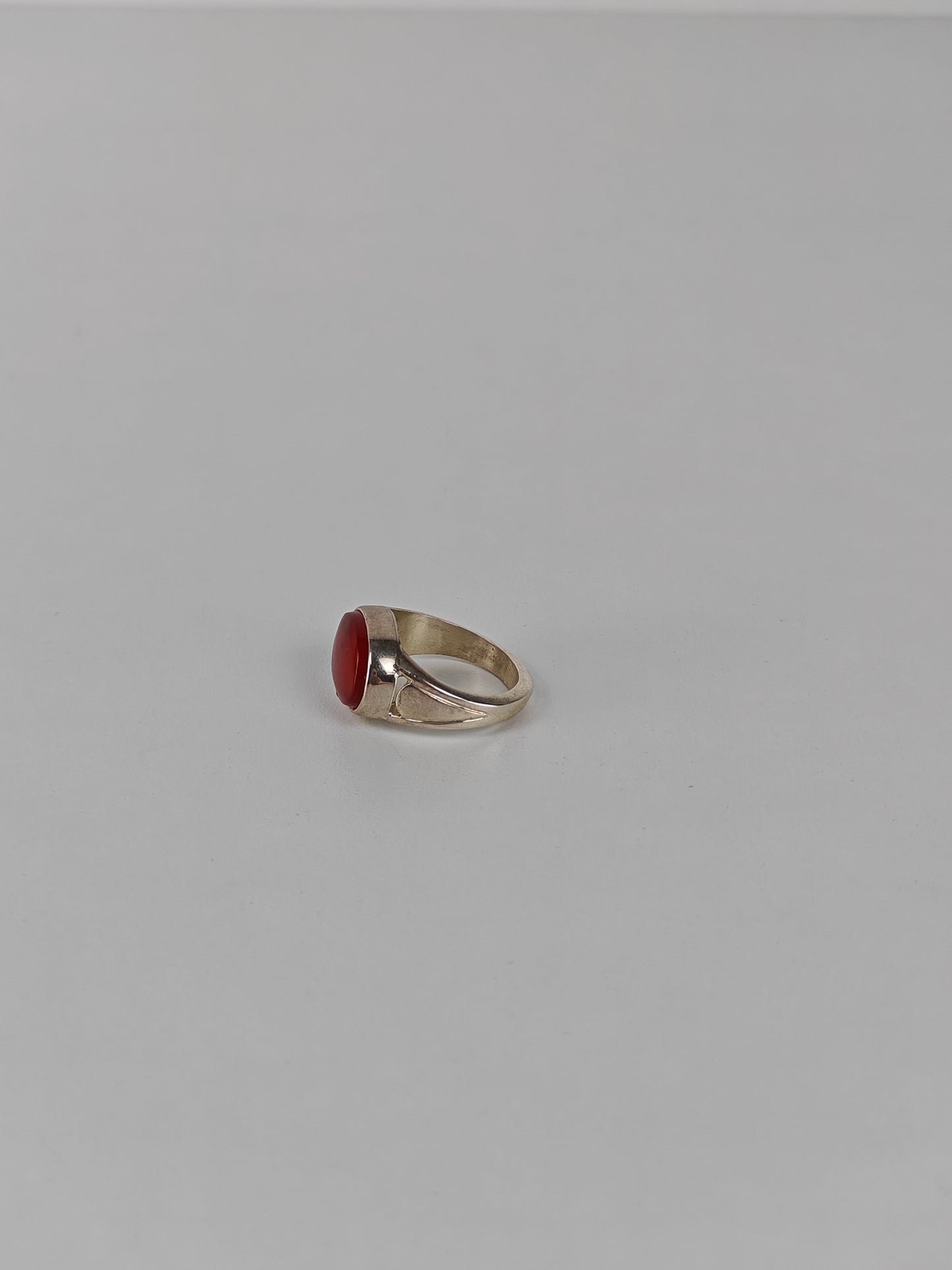 Natural Yemeni Agate Ring in 925 Silver