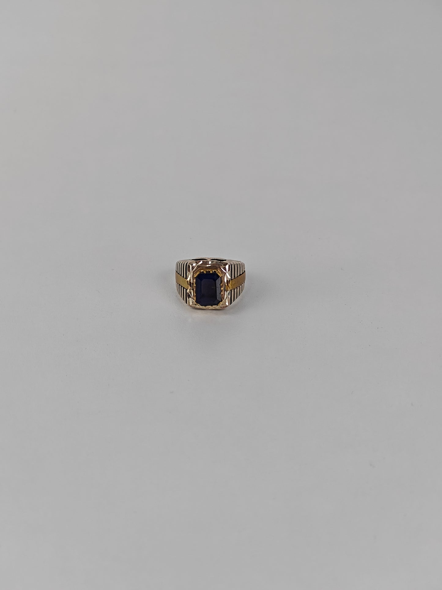 Natural Sapphire Ring in 925 Silver