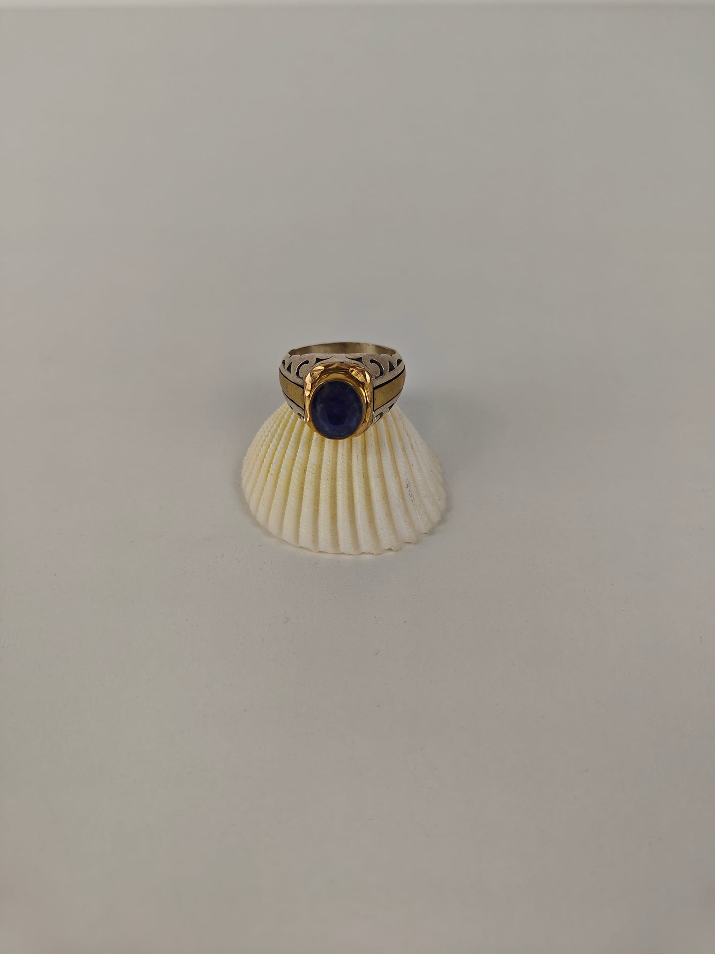 Natural Sapphire Ring in 925 Silver
