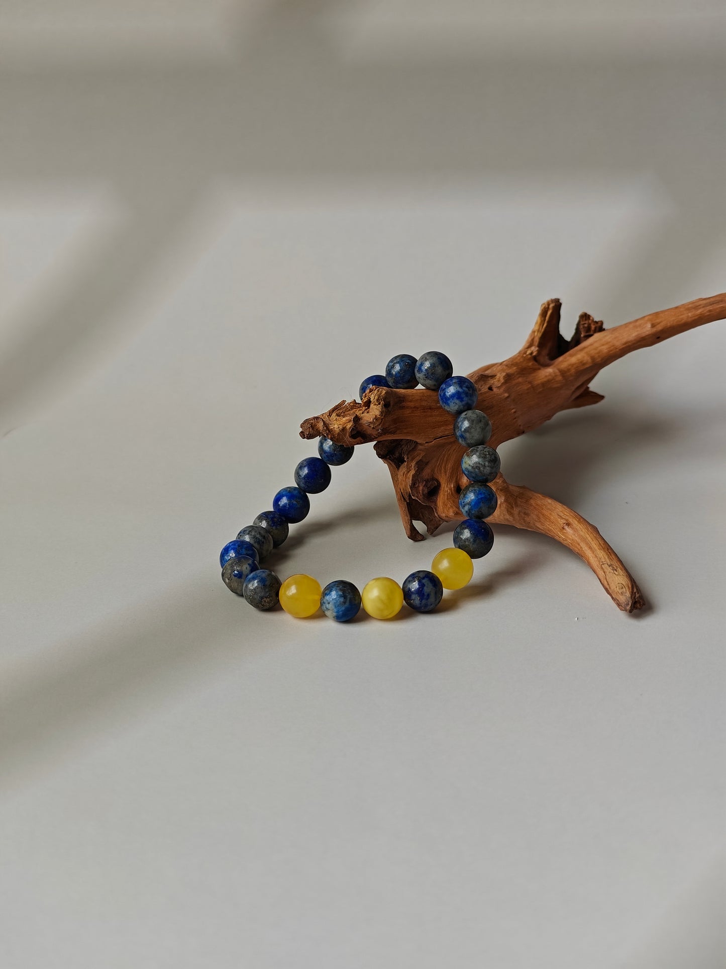 Natural Cloudy Amber and Lapis Lazuli Beaded Bracelet