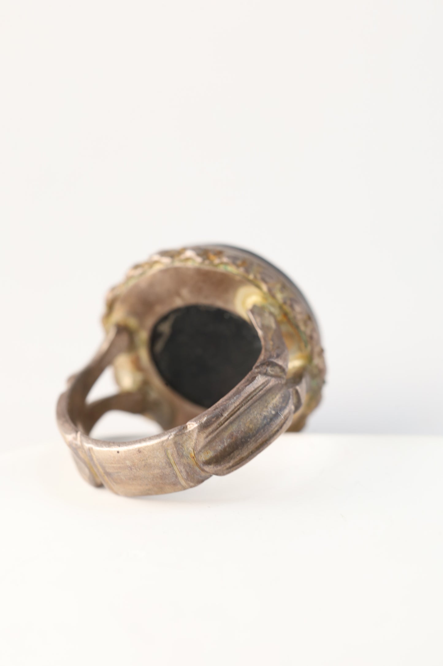 Antique Abbas Abad Black Stone Carved Ring