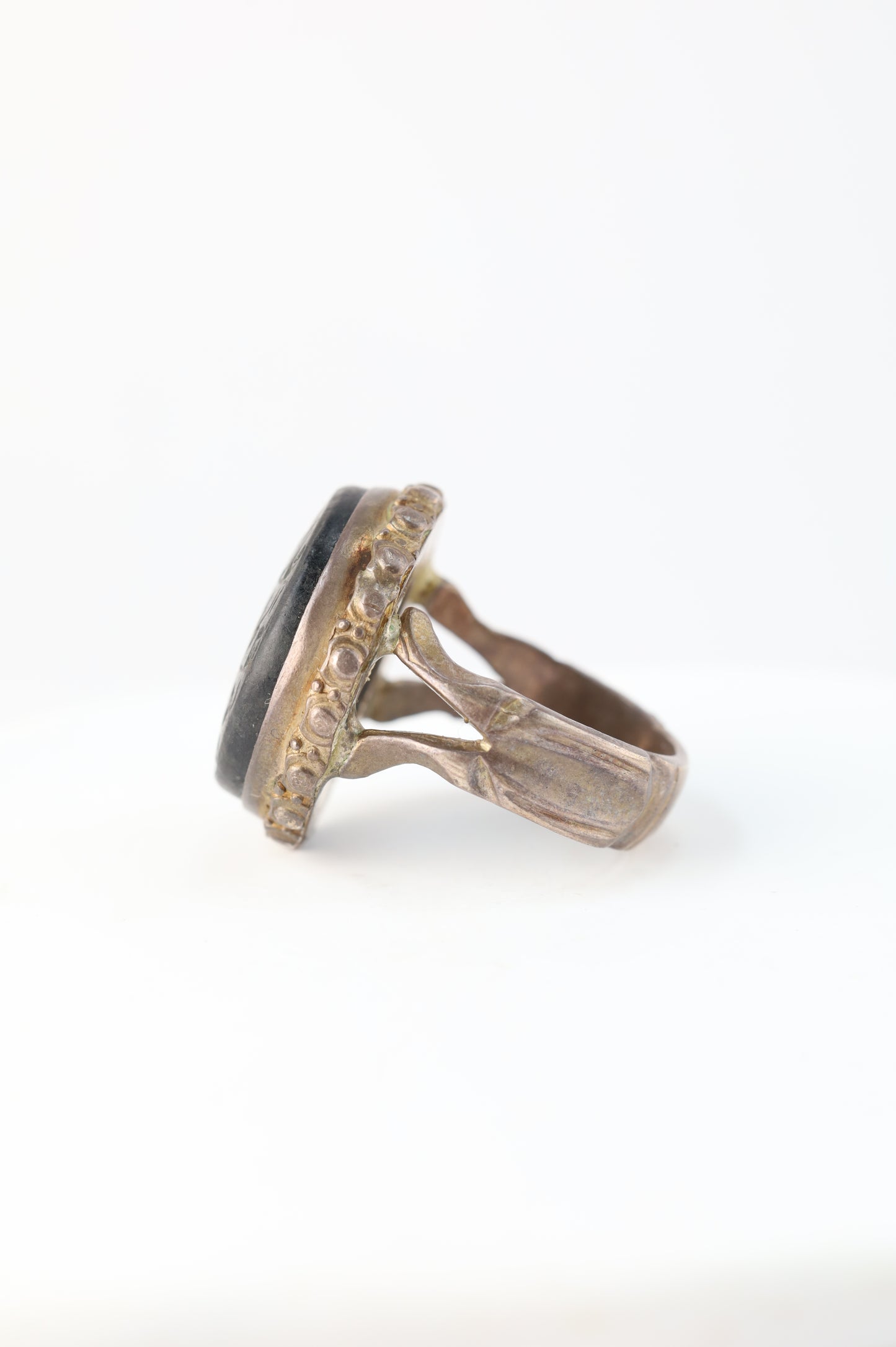Antique Abbas Abad Black Stone Carved Ring