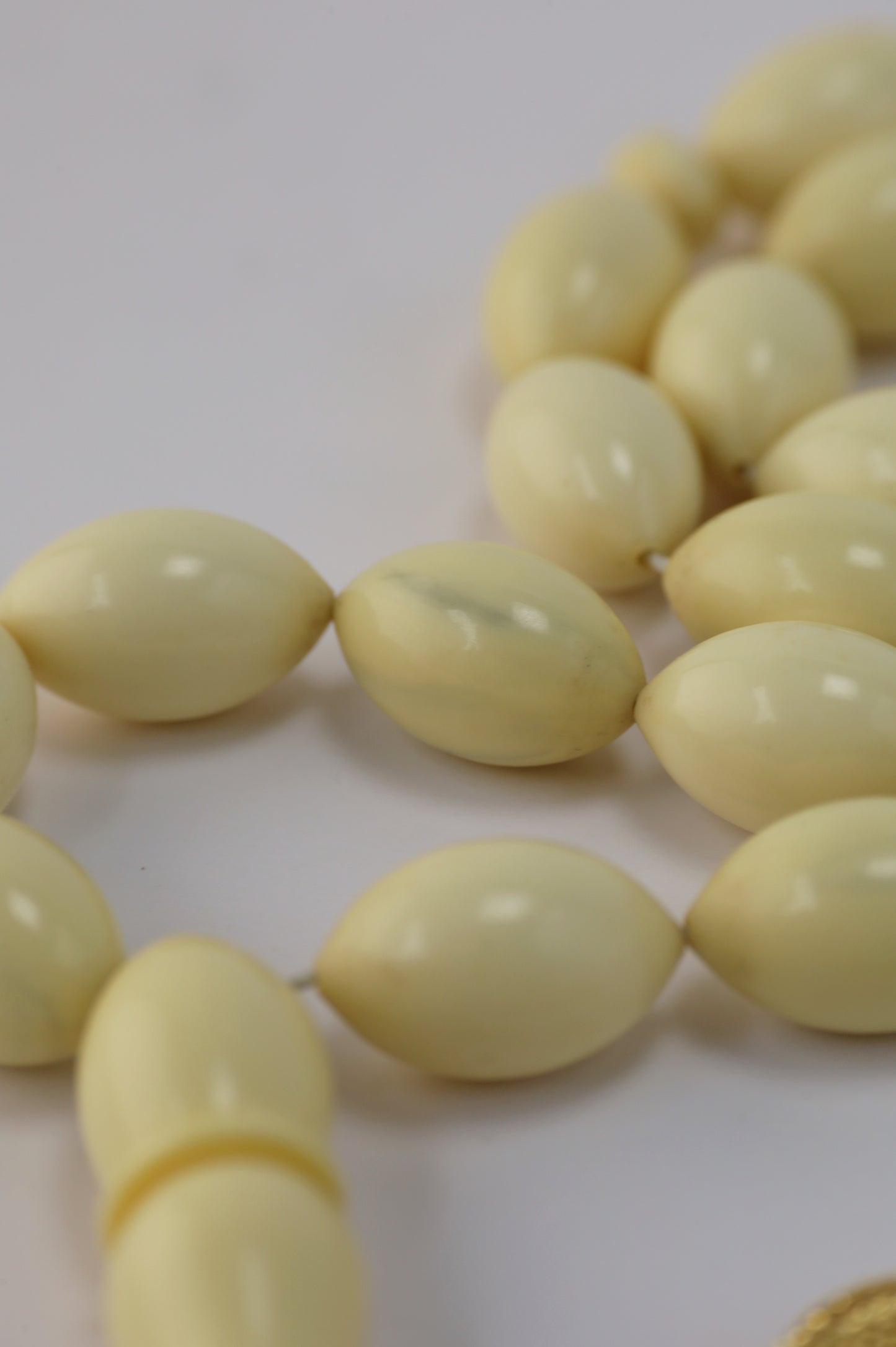 Ivory Chernobyl Old Bakelite Misbah – 33 Selected Olive Shape Beads