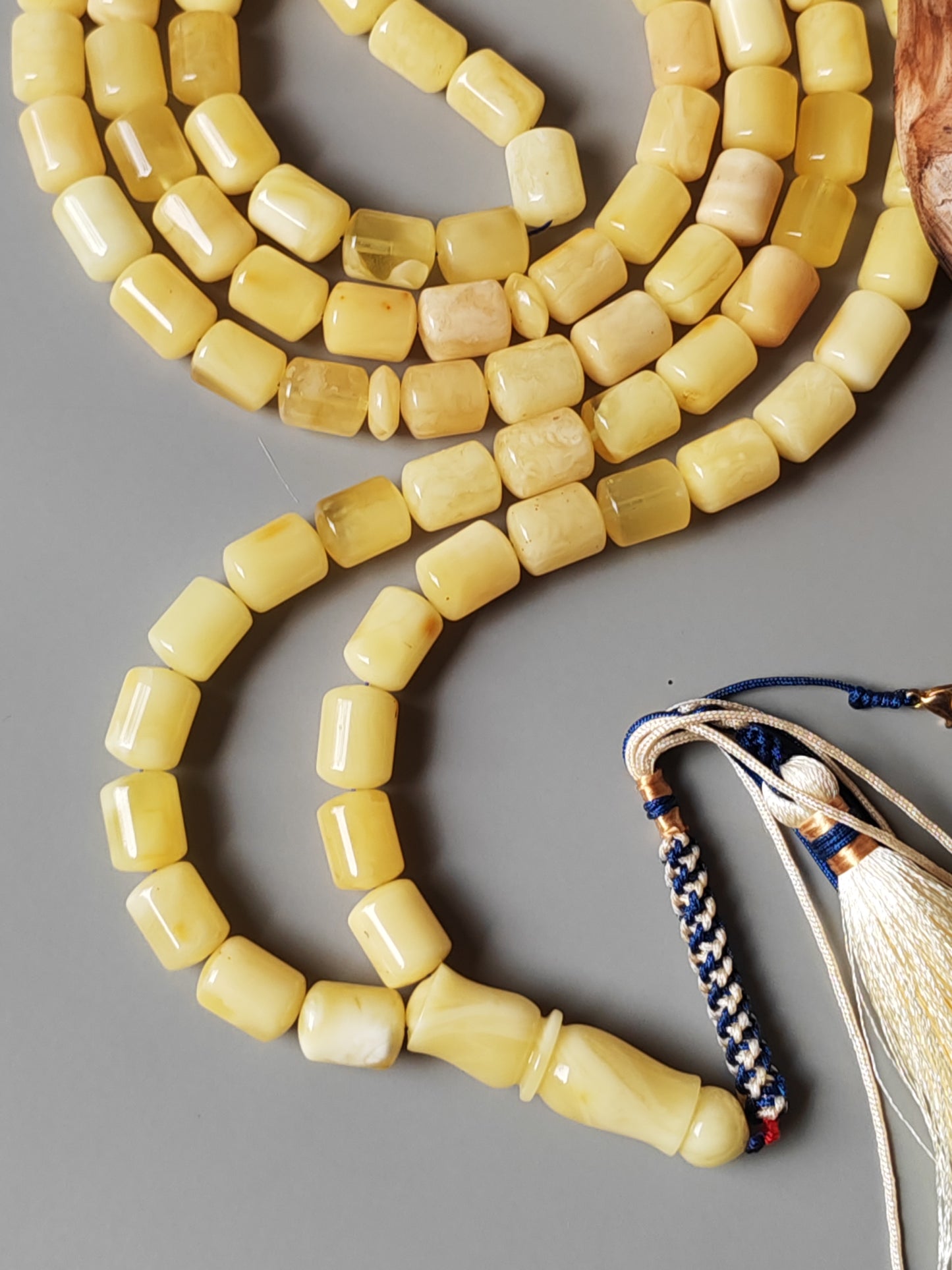 Long Milk Barrel Shape Super Amber Misbah – 99 Beads with Amber Pendant