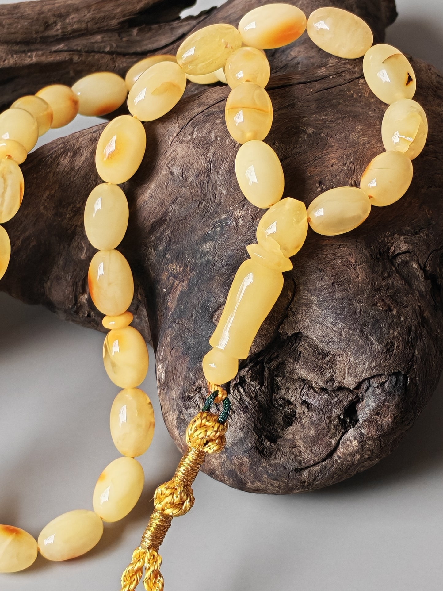 Micro Olive-Shaped Amber Misbah – 33 Beads