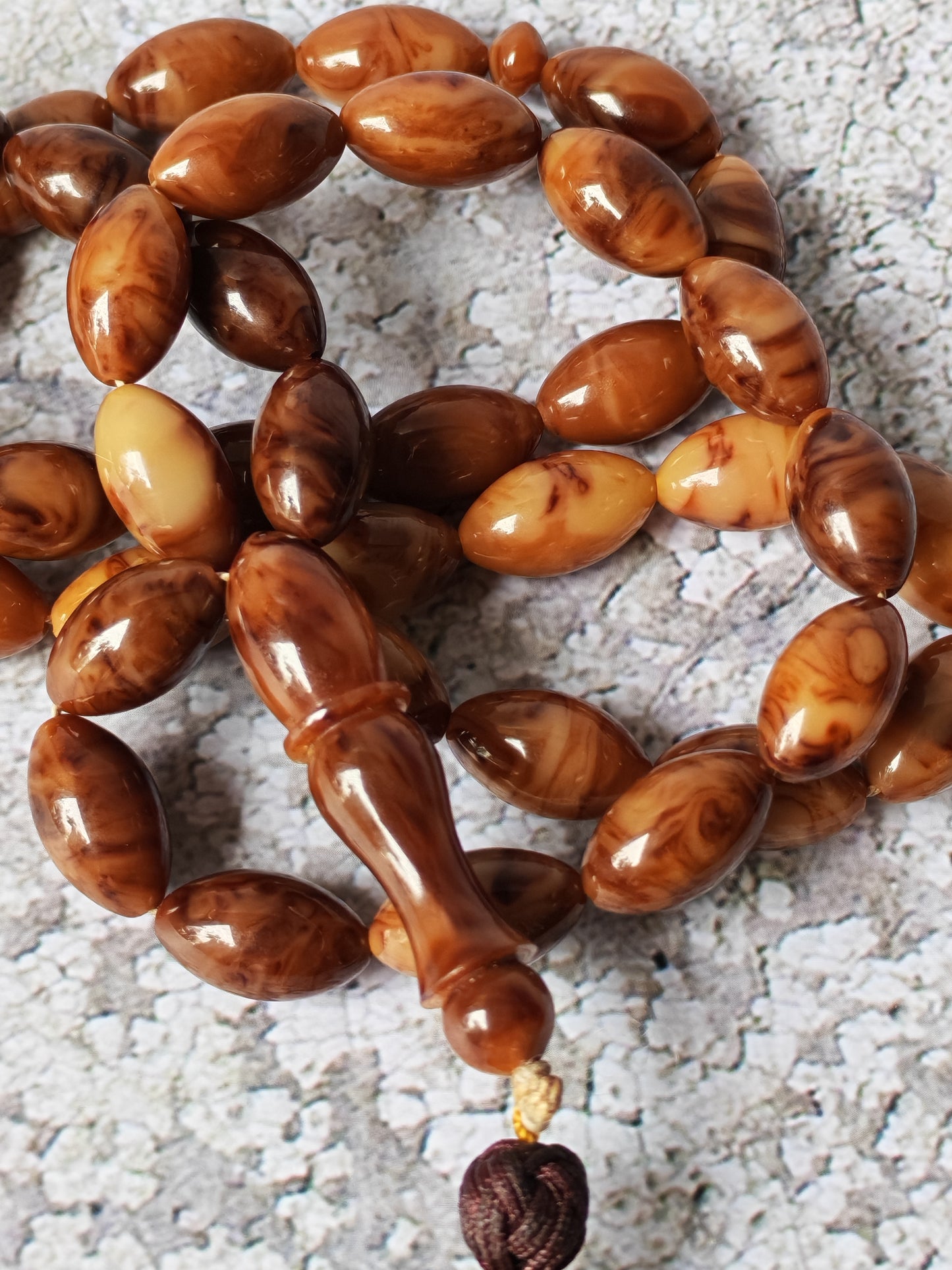 American Bakelite Olive-Shaped Tasbih – 41 Beads