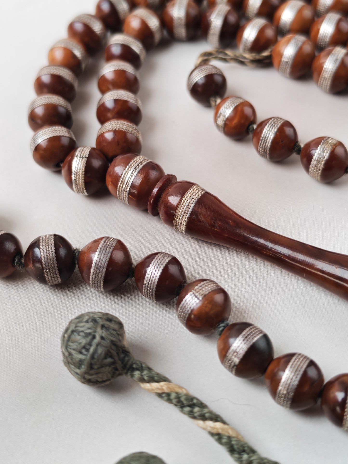 Antique Kokka Seed Wood Tasbih | 99 Round Beads | 8mm | Silver Rings | 2000 Prayer Extensions