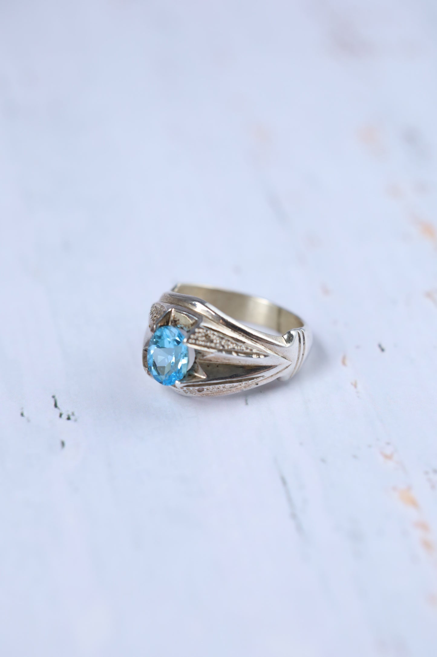 Natural Blue Topaz Ring in 925 Silver