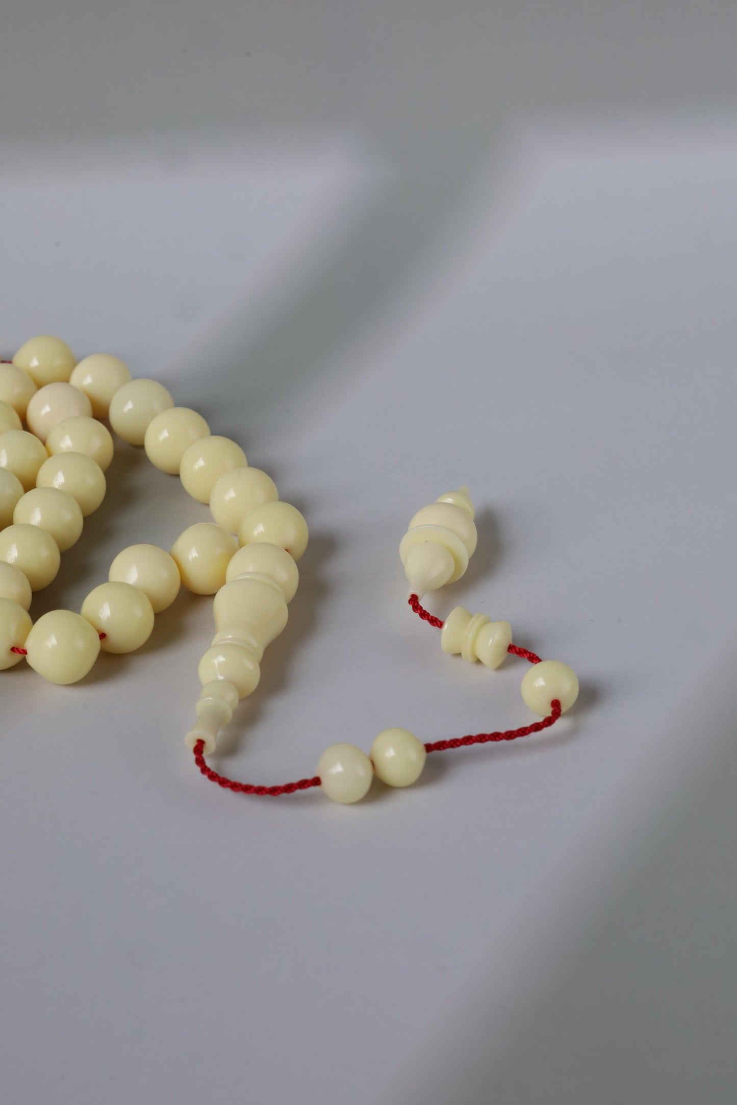 Ivory Cream Bakelite Tasbih – 45 Beads, Rare Istanbul Shape
