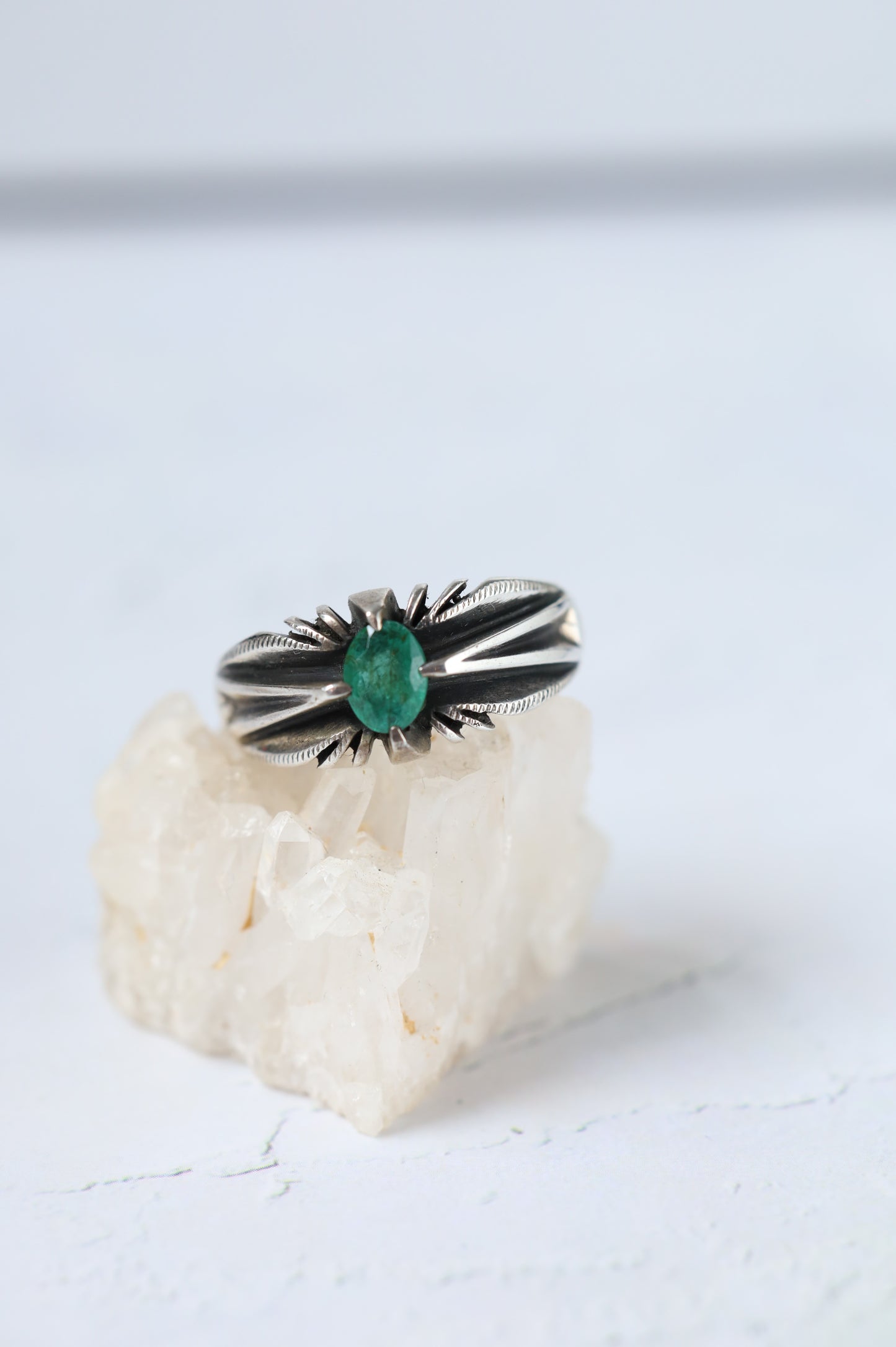 Natural Emerald Ring – 925 Silver