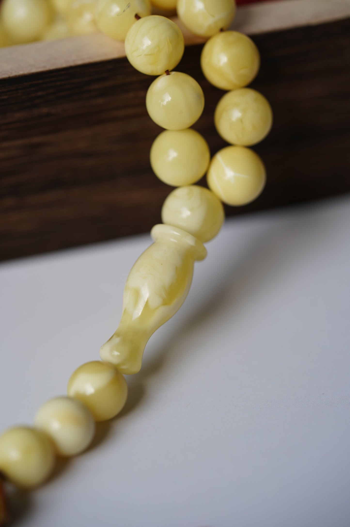 Royal White Amber Rosary Misbaha 7,5mm with Certificate 99 Beads