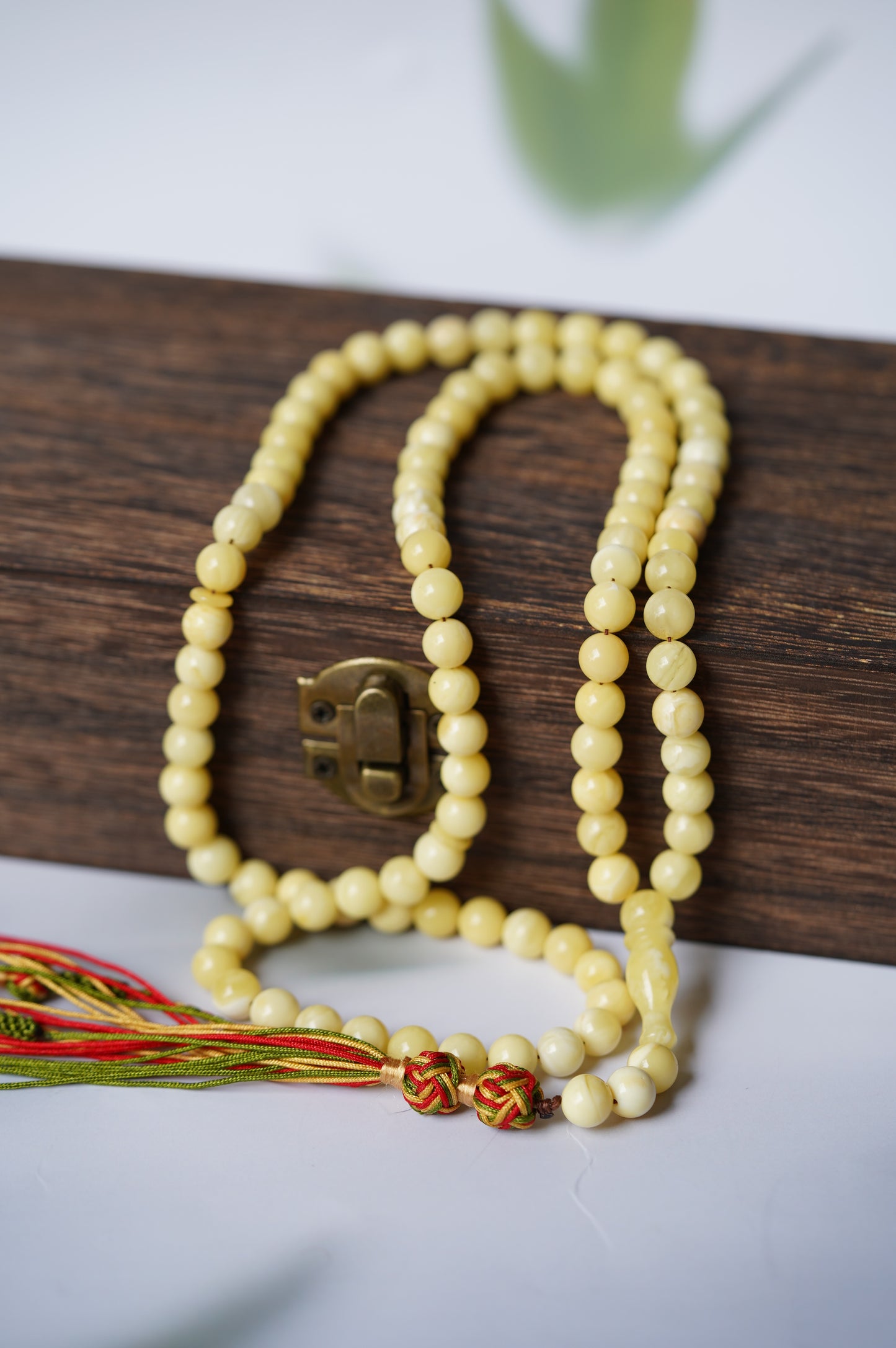 Royal White Amber Rosary Misbaha 7,5mm with Certificate 99 Beads