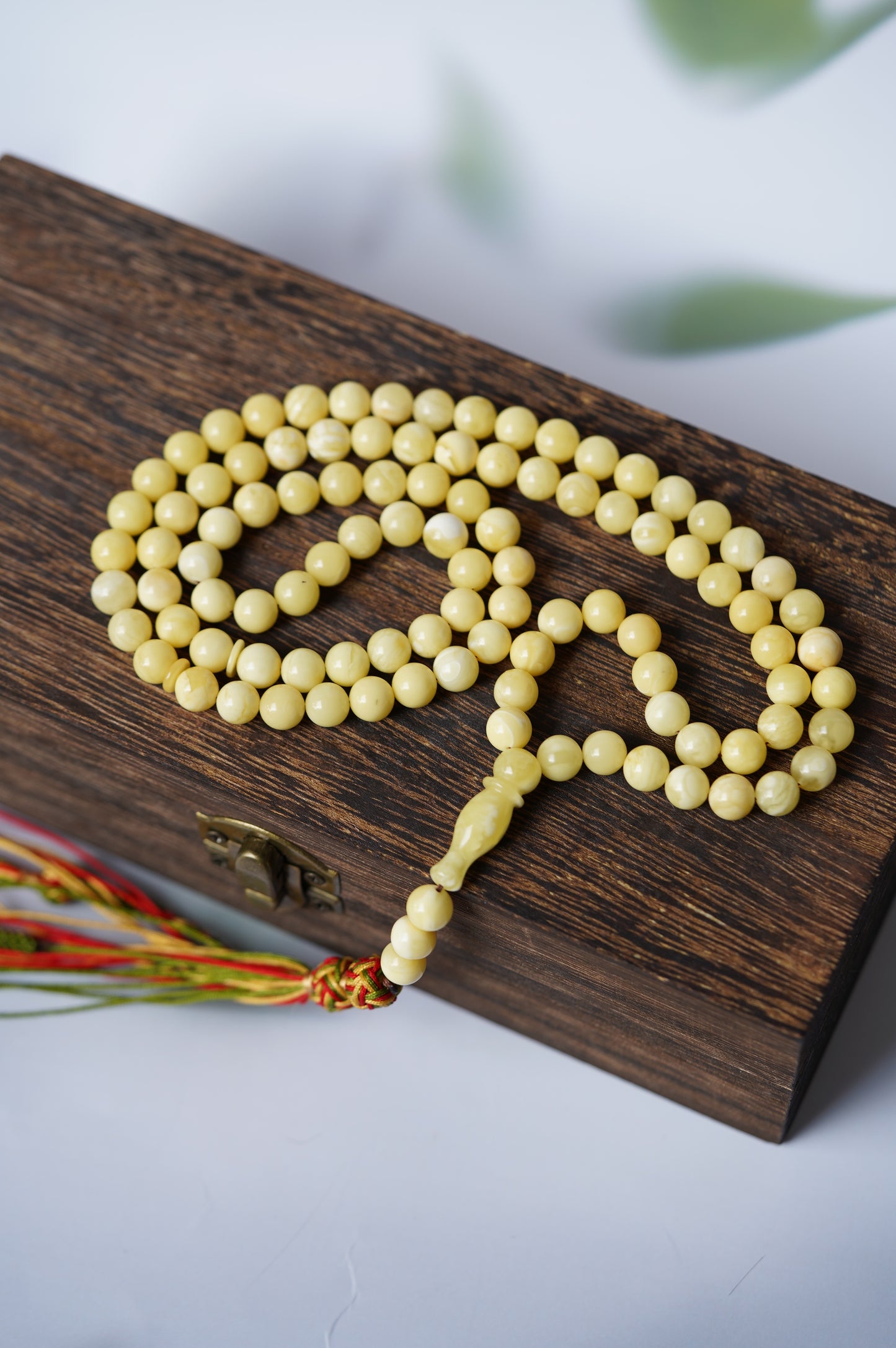 Royal White Amber Rosary Misbaha 7,5mm with Certificate 99 Beads