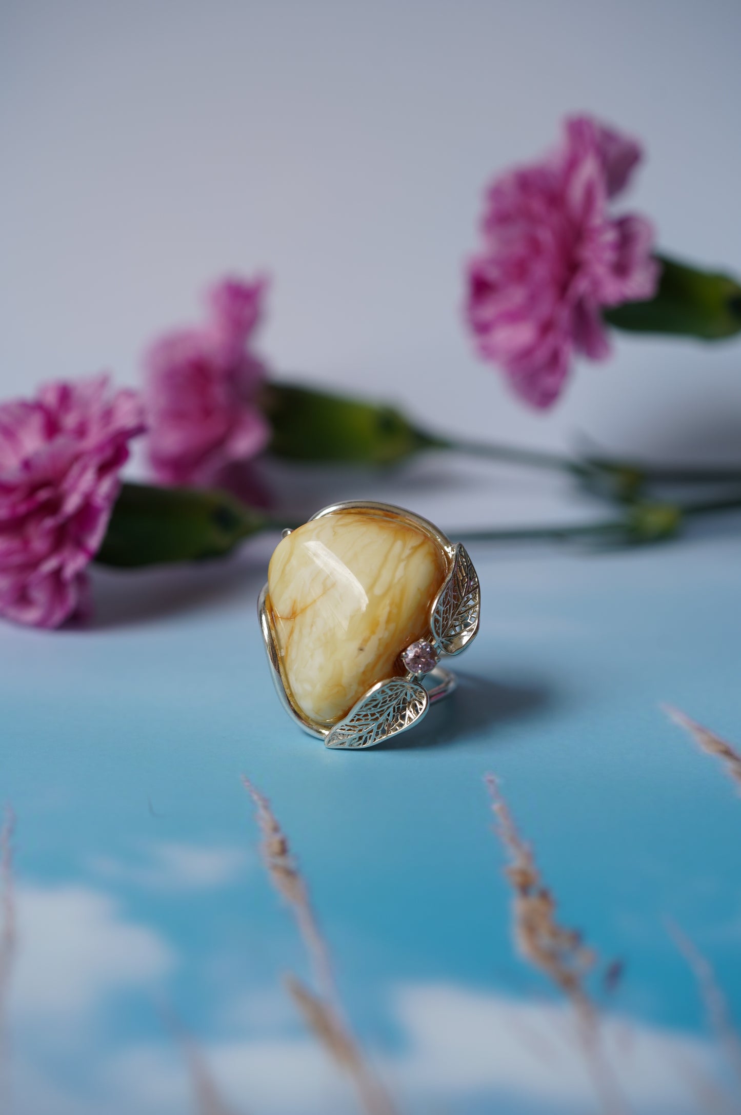 Irregular Royal White Amber Ring With Silver Frame And Amethyst