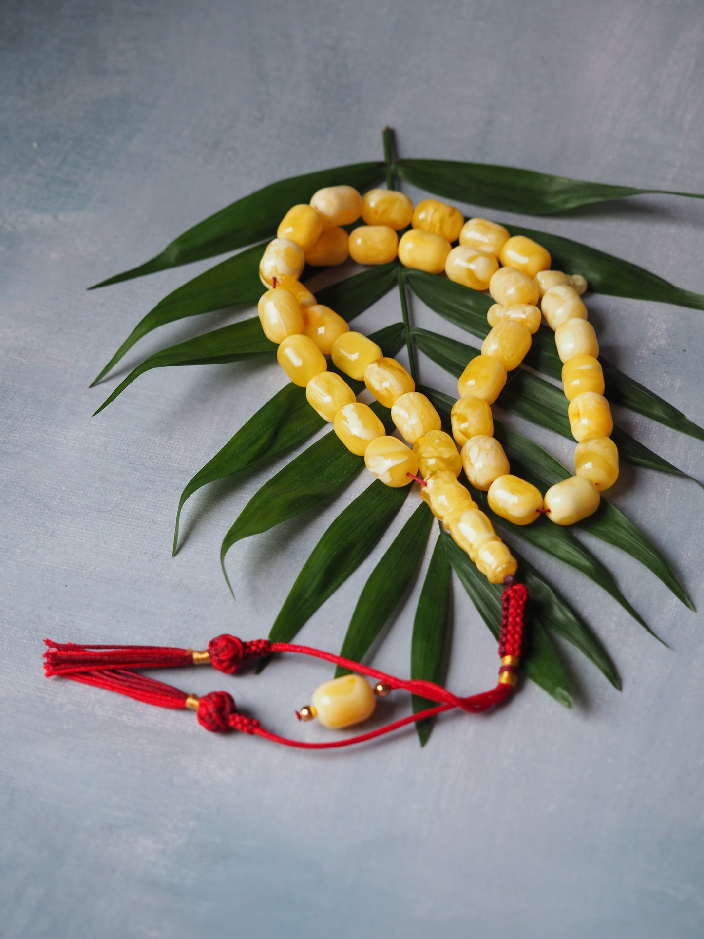 Barrel Shape Unique Natural Milk/Royal White Amber Tasbih