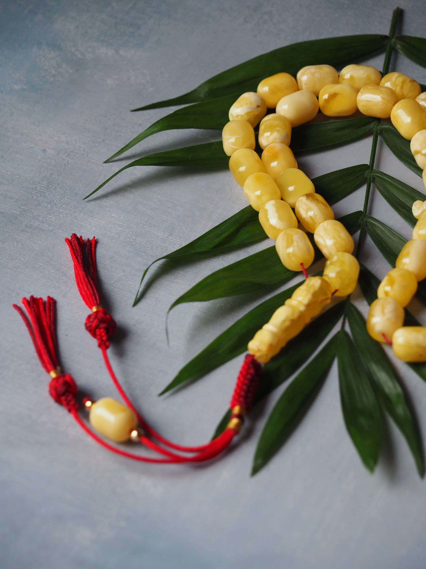 Barrel Shape Unique Natural Milk/Royal White Amber Tasbih