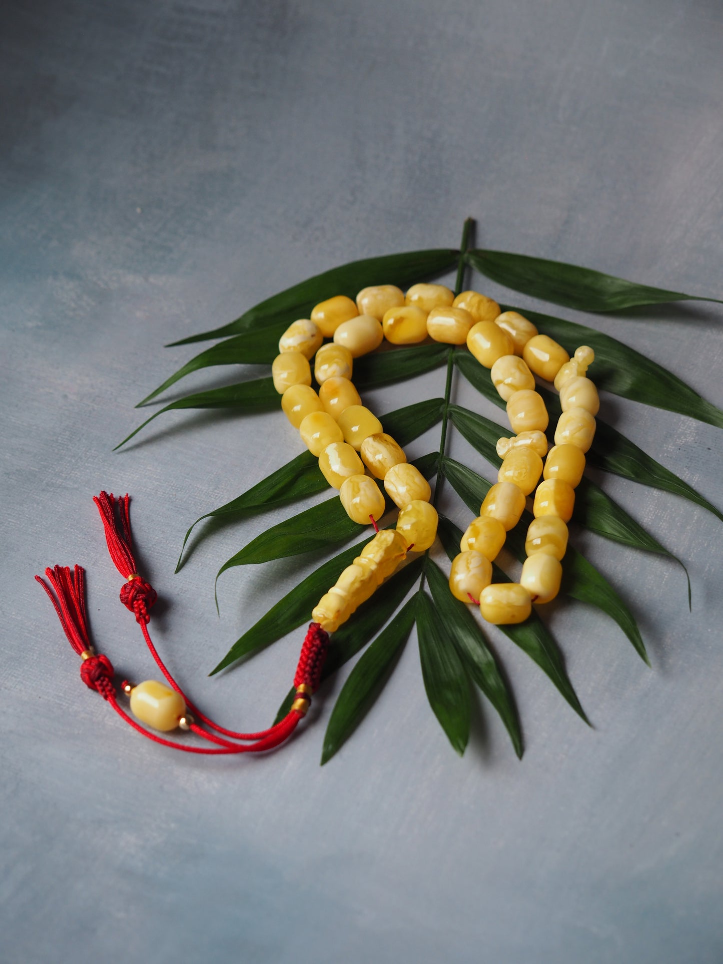 Barrel Shape Unique Natural Milk/Royal White Amber Tasbih