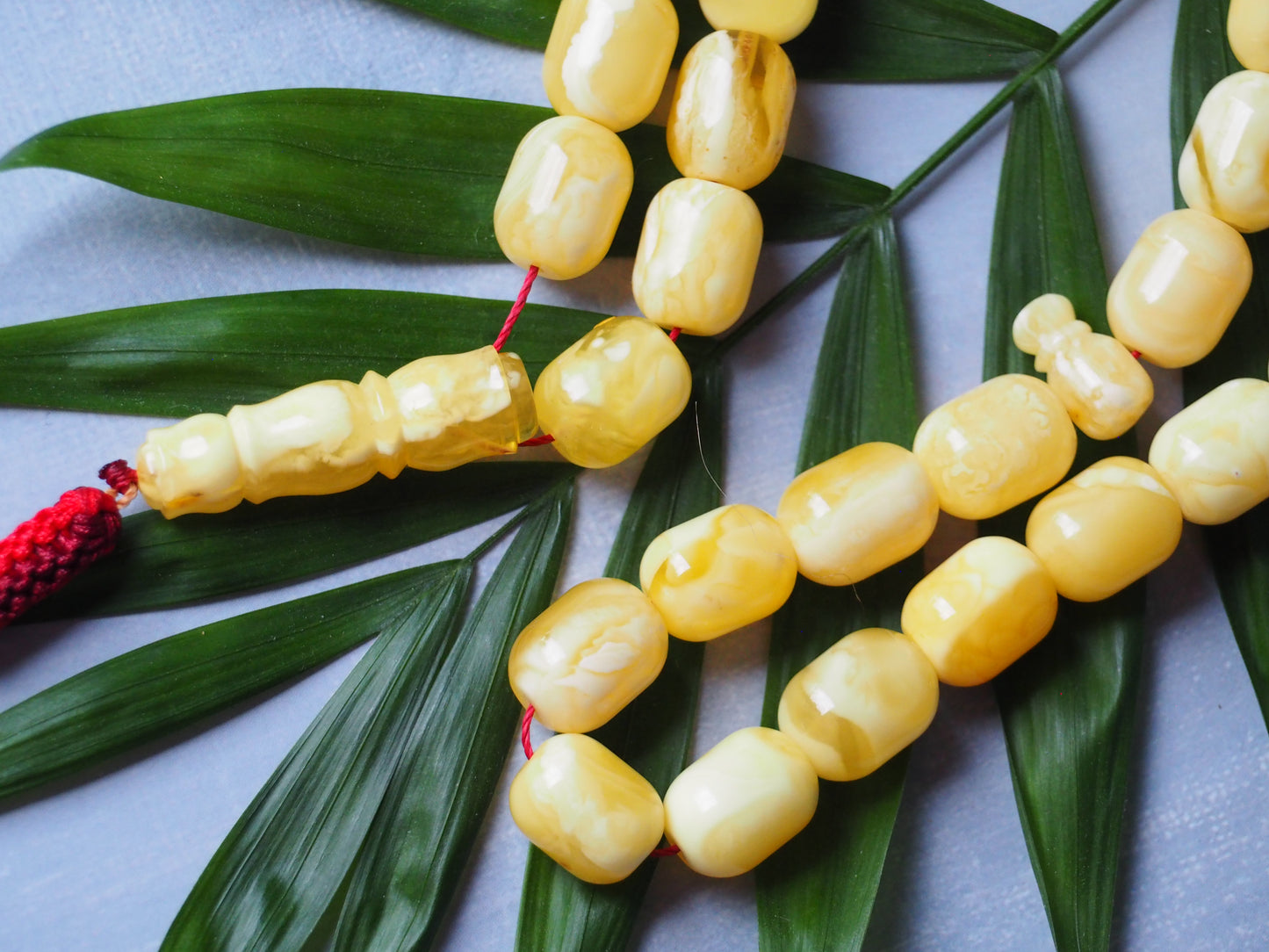 Barrel Shape Unique Natural Milk/Royal White Amber Tasbih