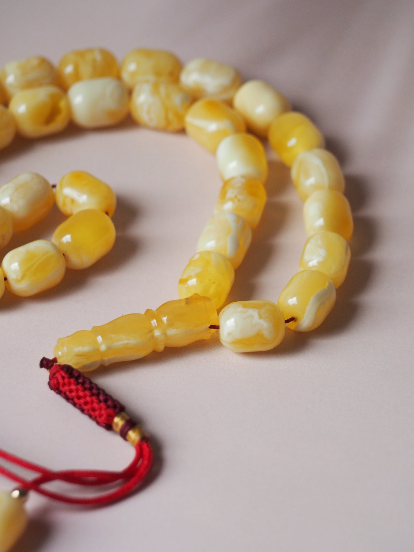 Barrel Shape Unique Natural Milk/Royal White Amber Tasbih