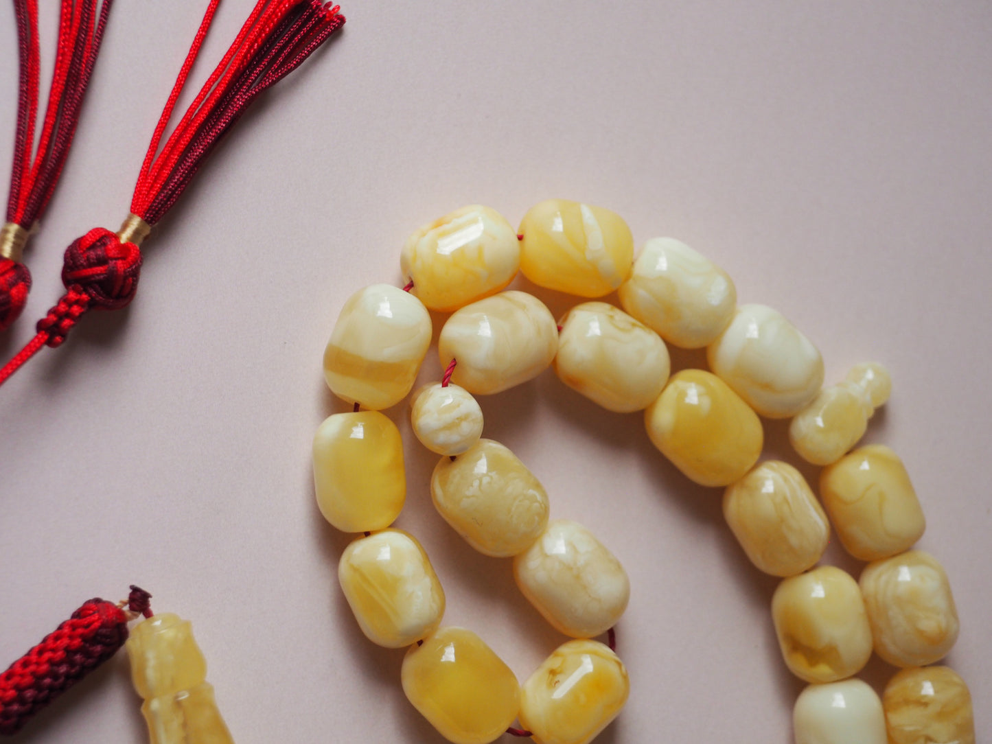 Barrel Shape Unique Natural Milk/Royal White Amber Tasbih