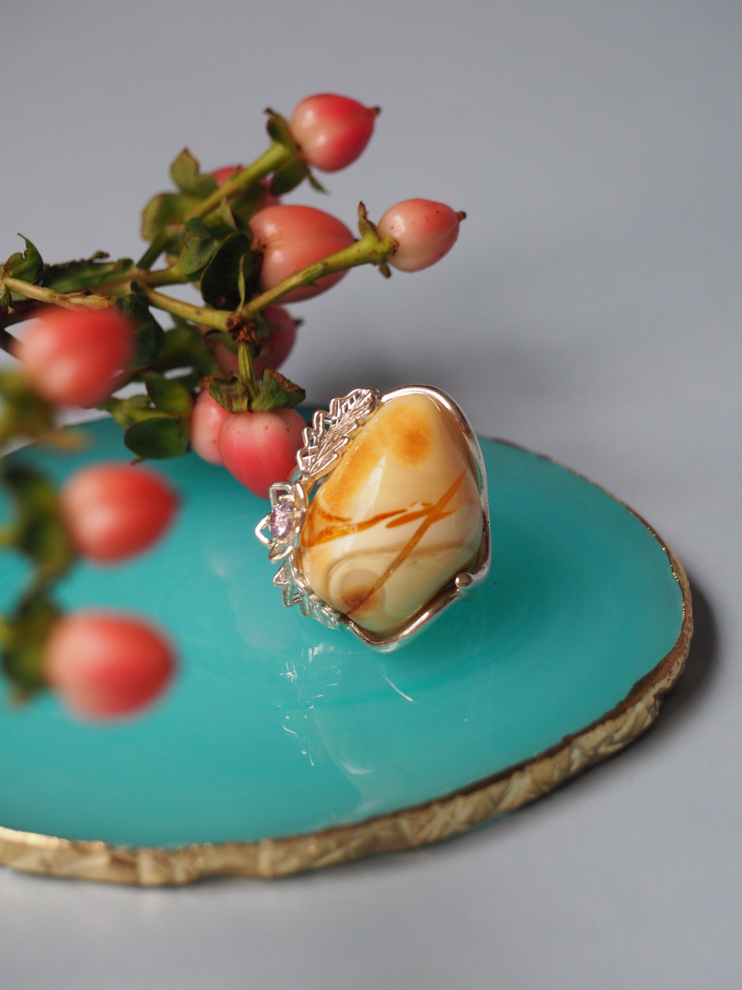 Irregular Royal White Amber Ring With Silver Frame And Amethyst