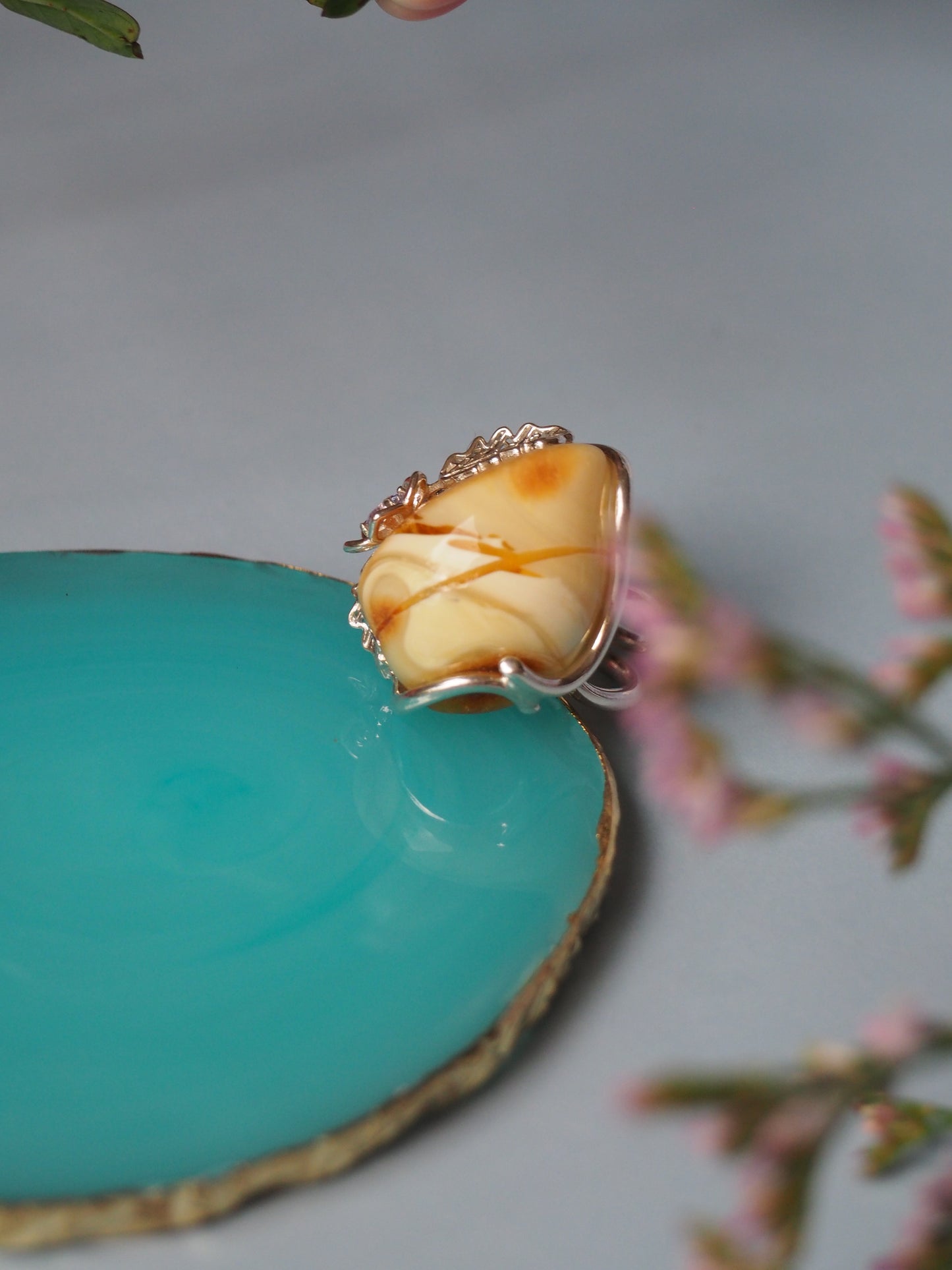 Irregular Royal White Amber Ring With Silver Frame And Amethyst