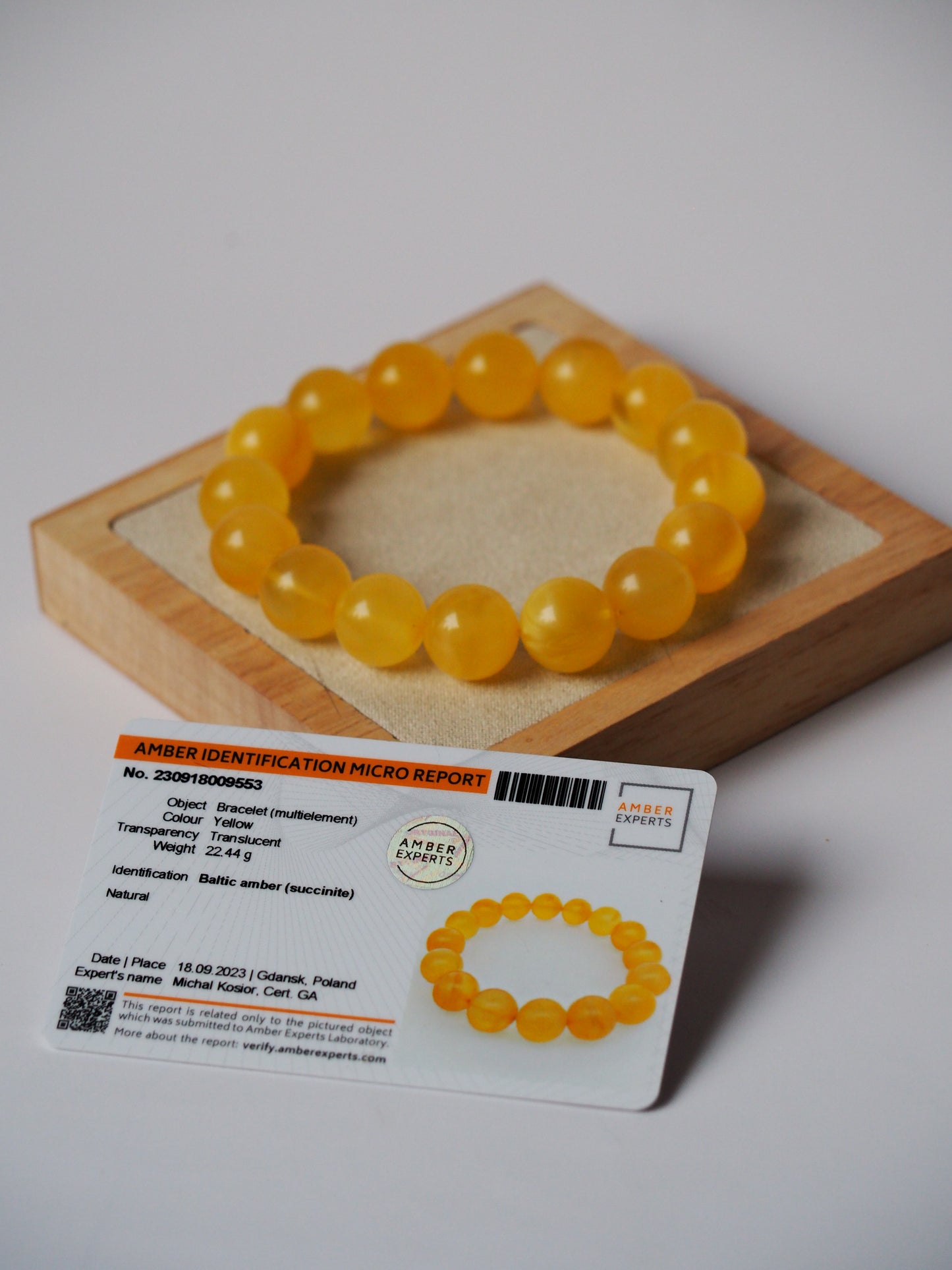 Natural Milk/ Transparent Amber Beaded Bracelet 13,5mm with Certificate