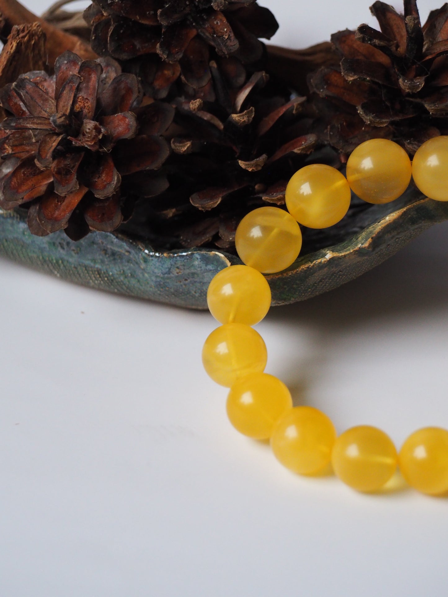 Natural Milk/ Transparent Amber Beaded Bracelet 13,5mm with Certificate