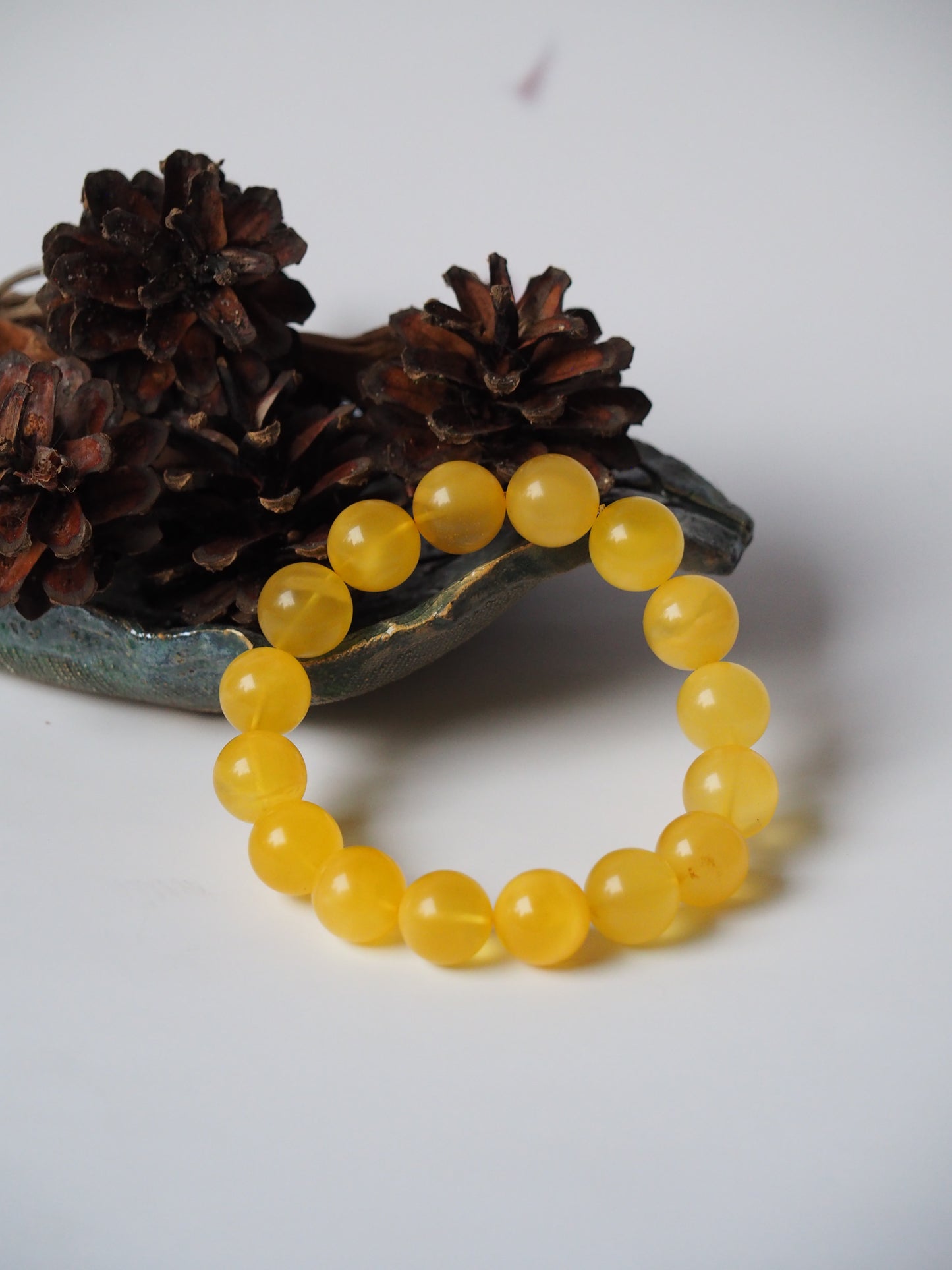 Natural Milk/ Transparent Amber Beaded Bracelet 13,5mm with Certificate