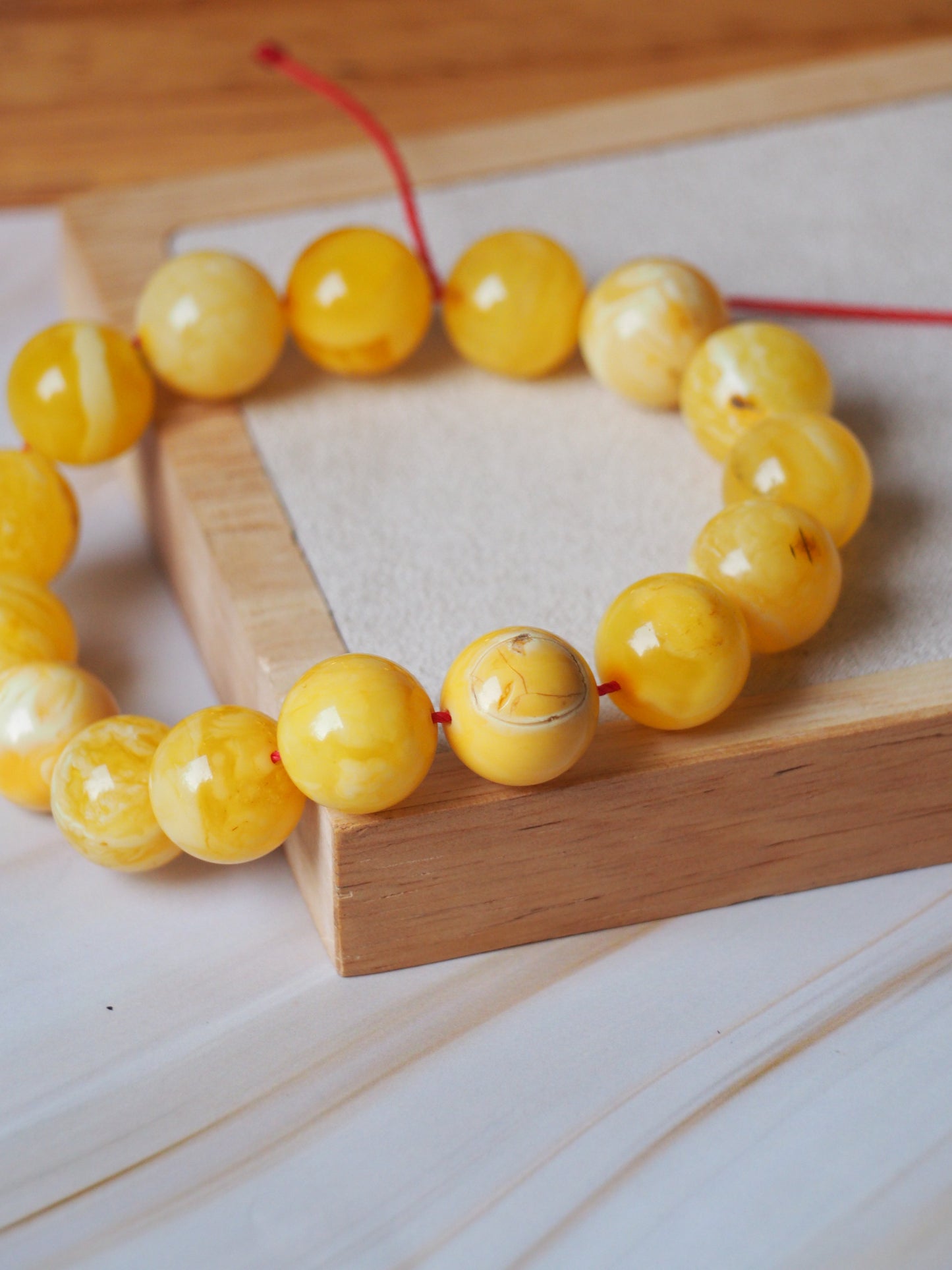 Unique Natural Amber Beaded Bracelet with Regulation