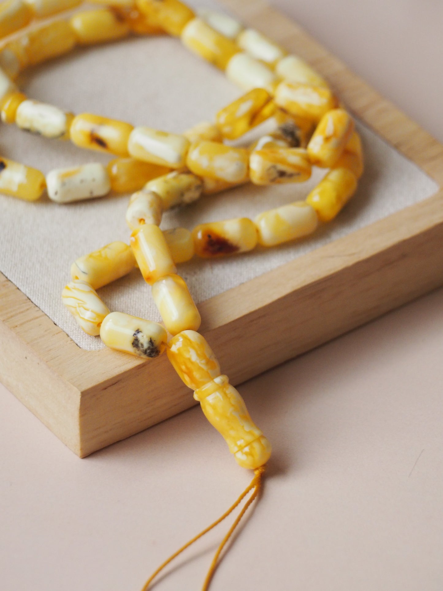 Natural Royal White Amber Barrel Shape Rosary Prayer Beads 18,5g